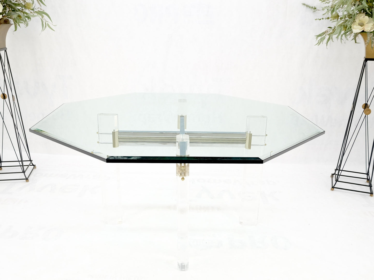 EstablishedLines Glass Top Octagonal Shape Lucite Base Dining Conference Table Mint!