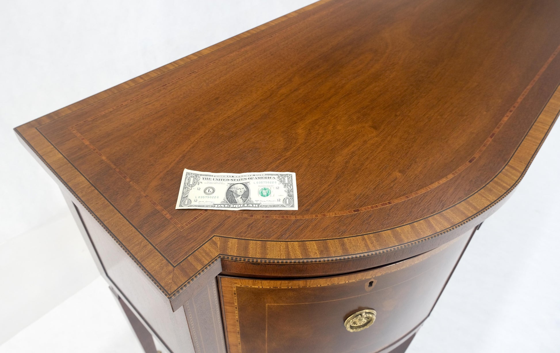 EstablishedLines Baker Mahogany Banded Top Hepplewhite Brass Castors Tapered Legs Sideboard MINT