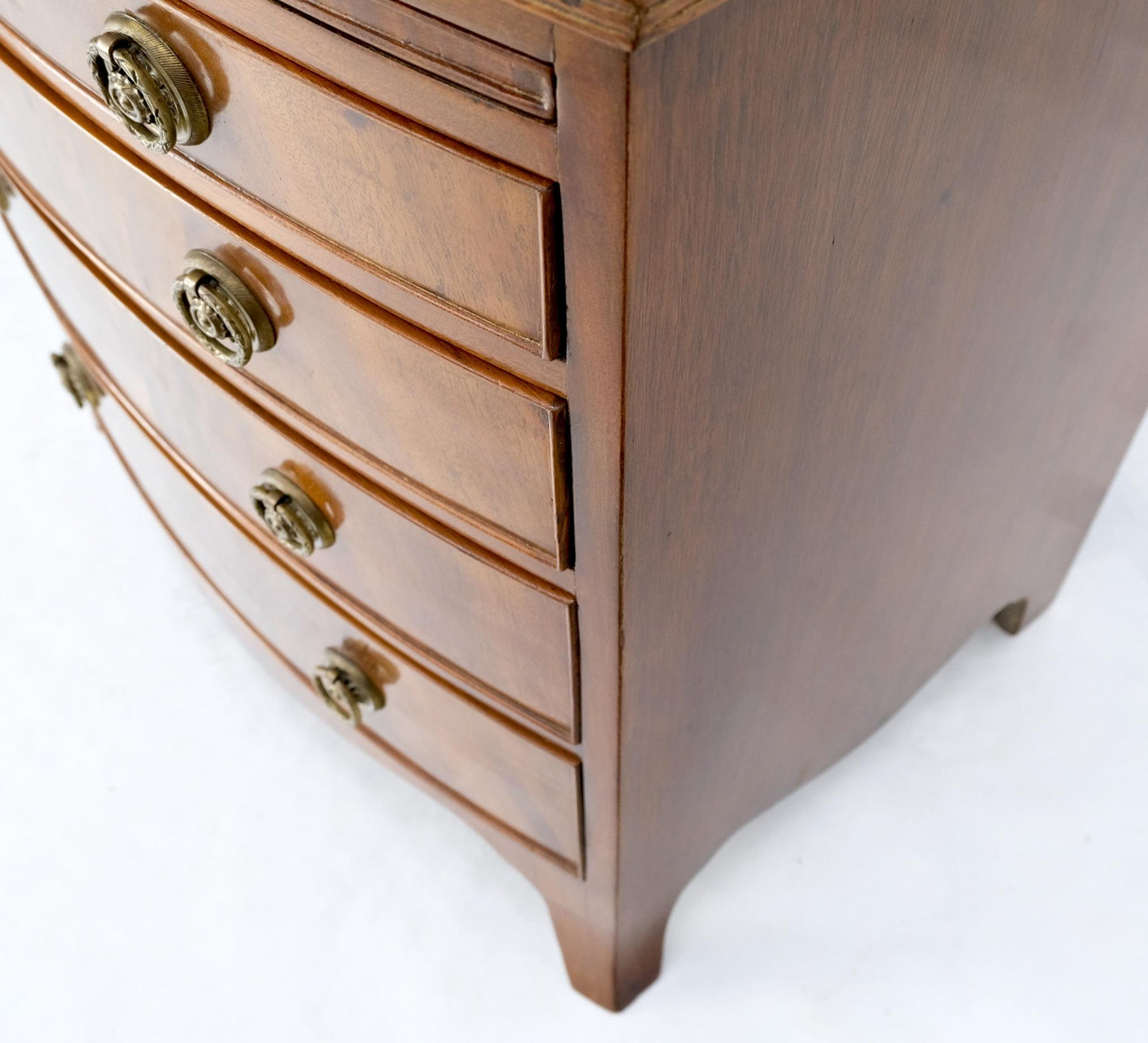 EstablishedLines Antique 19th Century 4 Drawers Pull Out Tray Flame Mahogany Bachelor Chest Brass
