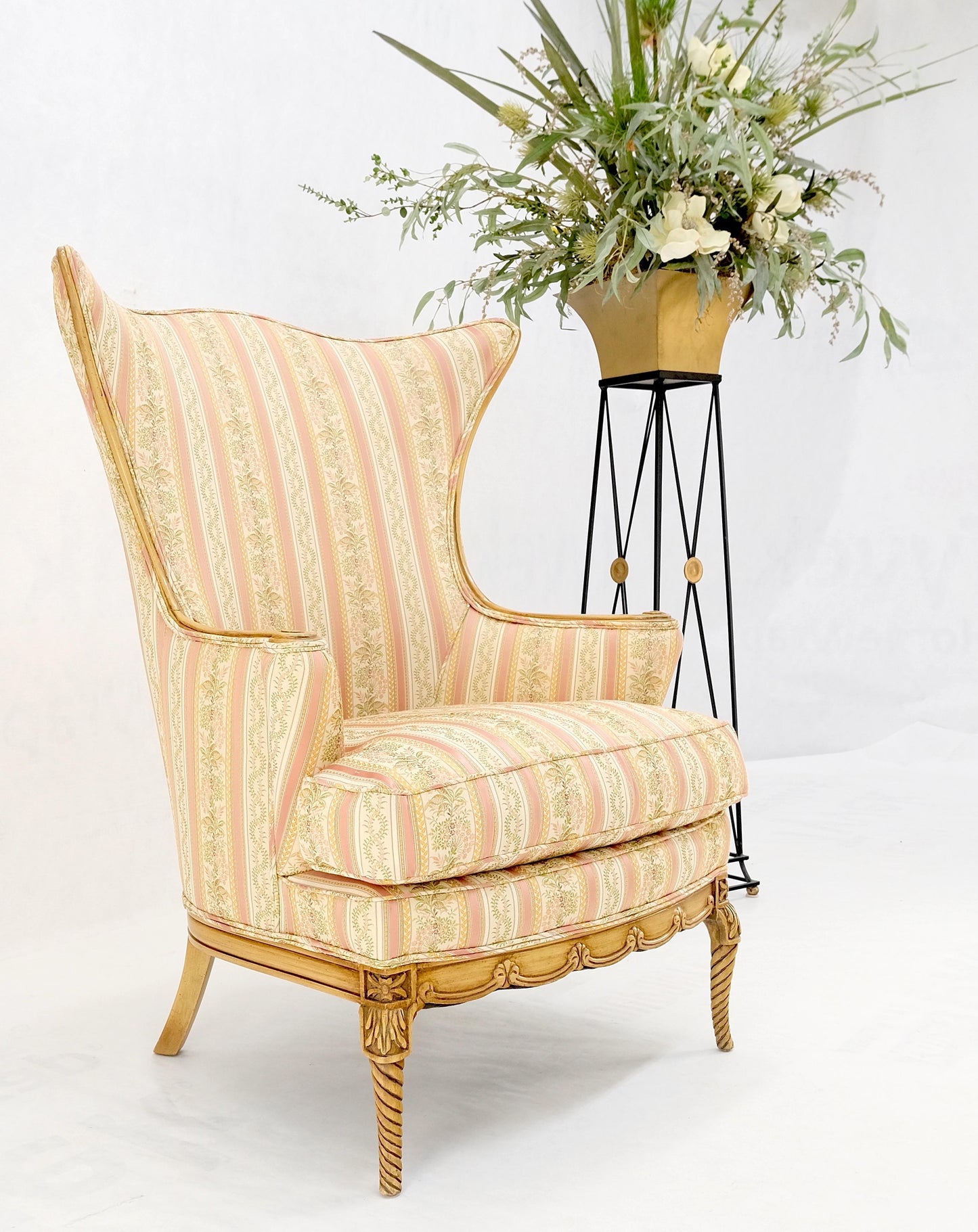 EstablishedLines Large Fan Back Carved "Rope" Legs Fire Side Armchair Silk Upholstery Mint!