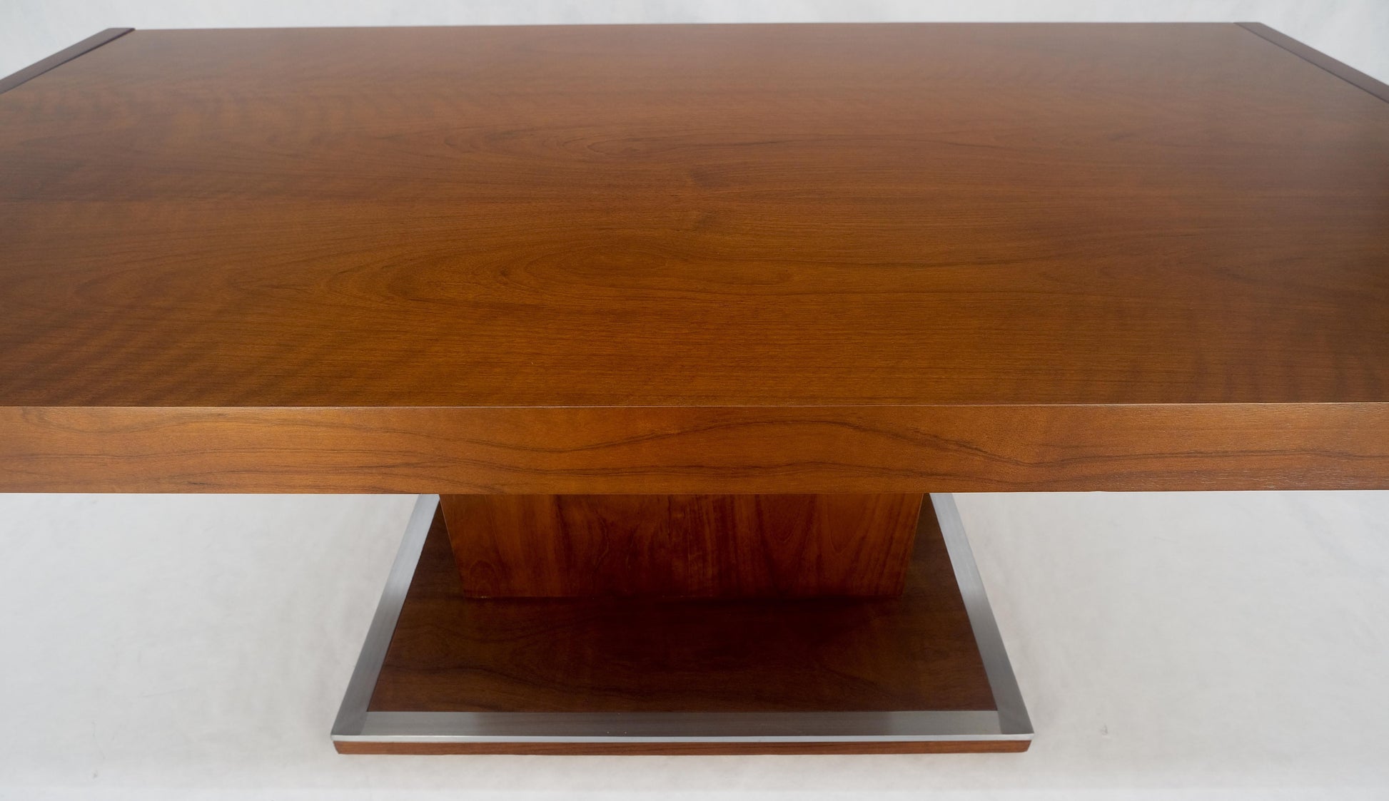 EstablishedLines Single Pedestal Base Milo Baughman Walnut Dining Table w/ 2x16" Leaves MINT