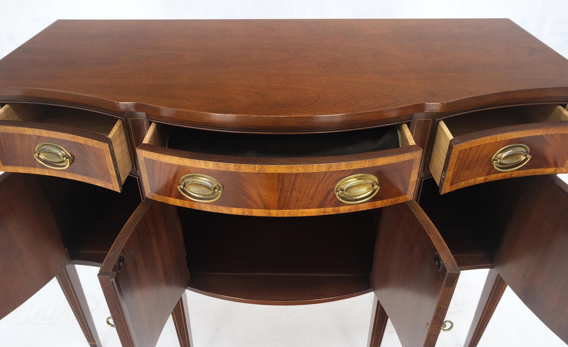 EstablishedLines Banded Mahogany Federal Style Compact 50" Wide Sideboard Credenza Buffet MINT!