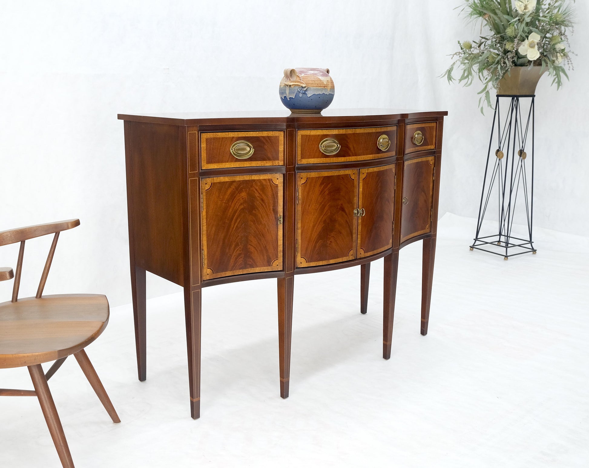 EstablishedLines Banded Mahogany Federal Style Compact 50" Wide Sideboard Credenza Buffet MINT!