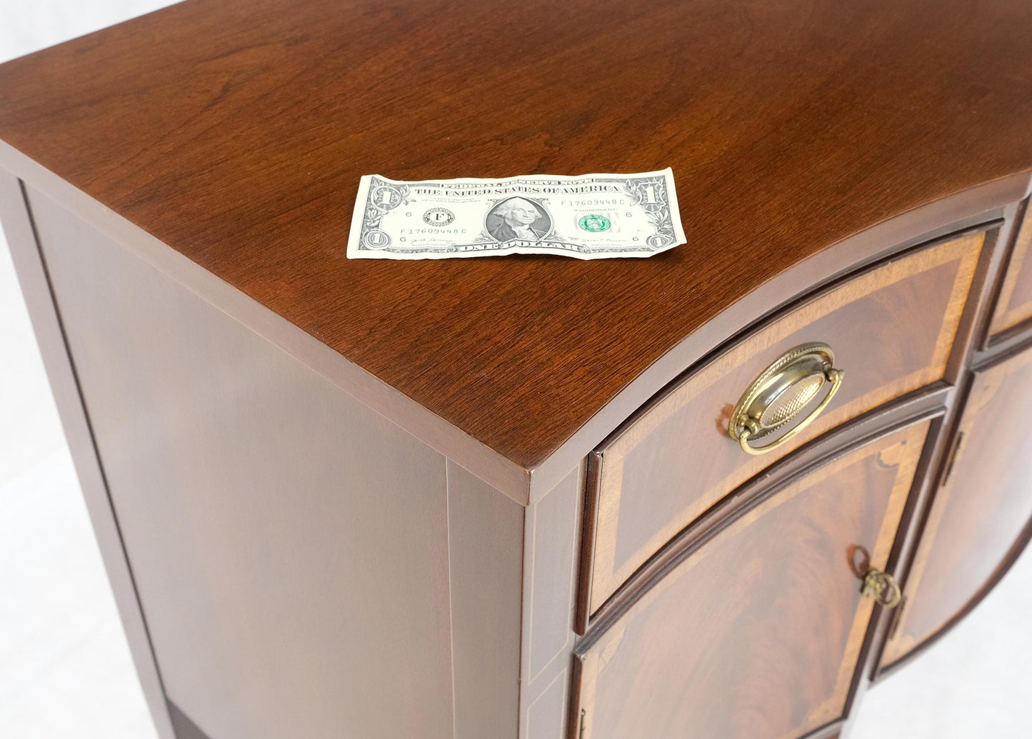 EstablishedLines Banded Mahogany Federal Style Compact 50" Wide Sideboard Credenza Buffet MINT!