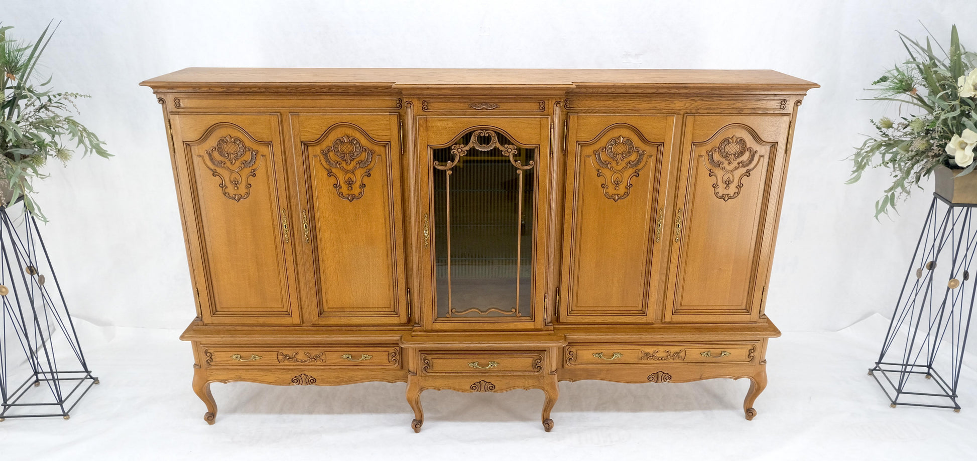 EstablishedLines Carved Oak Oversize 5 Doors Long Credenza Cabinet Sideboard w/ Shelves Drawer
