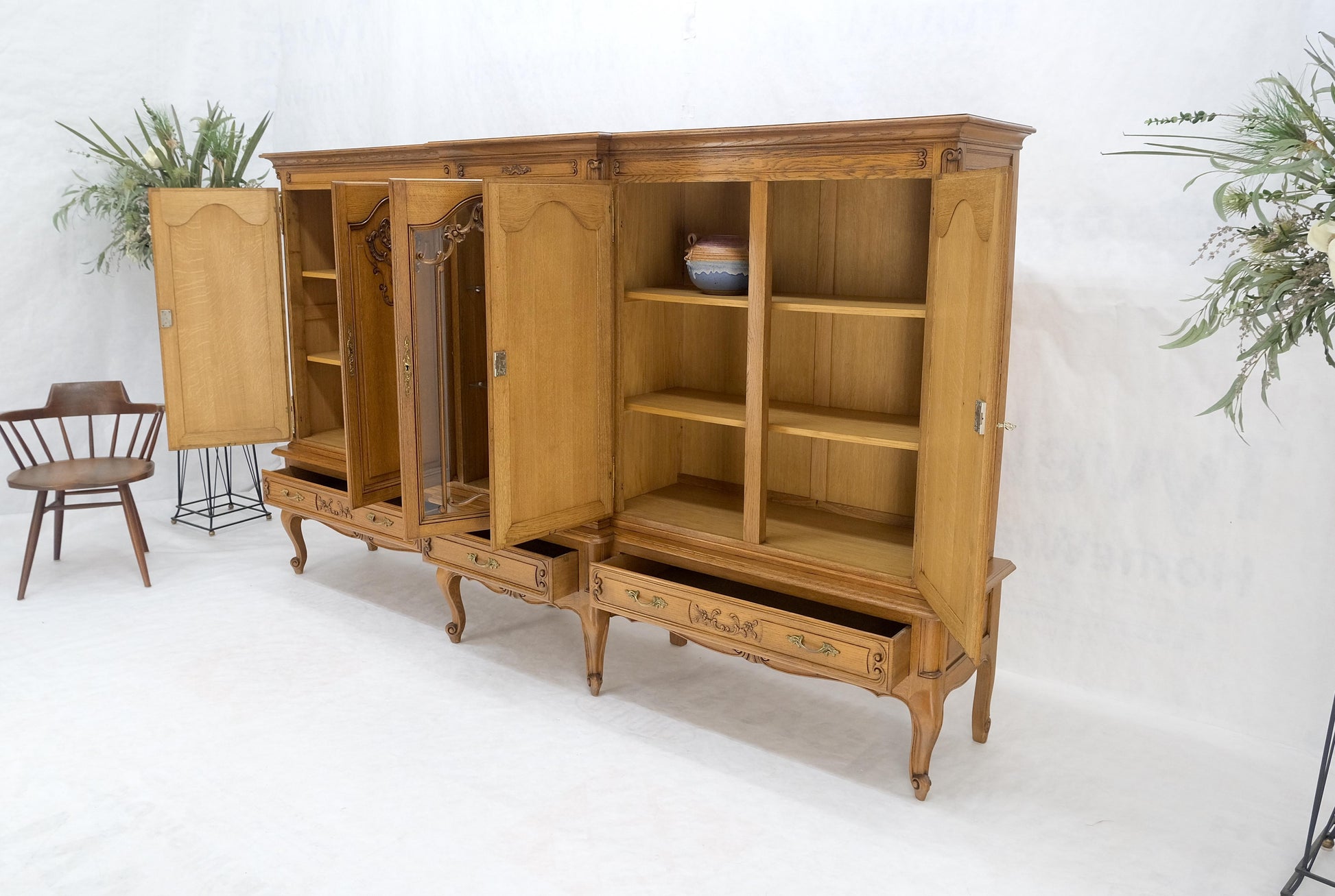 EstablishedLines Carved Oak Oversize 5 Doors Long Credenza Cabinet Sideboard w/ Shelves Drawer