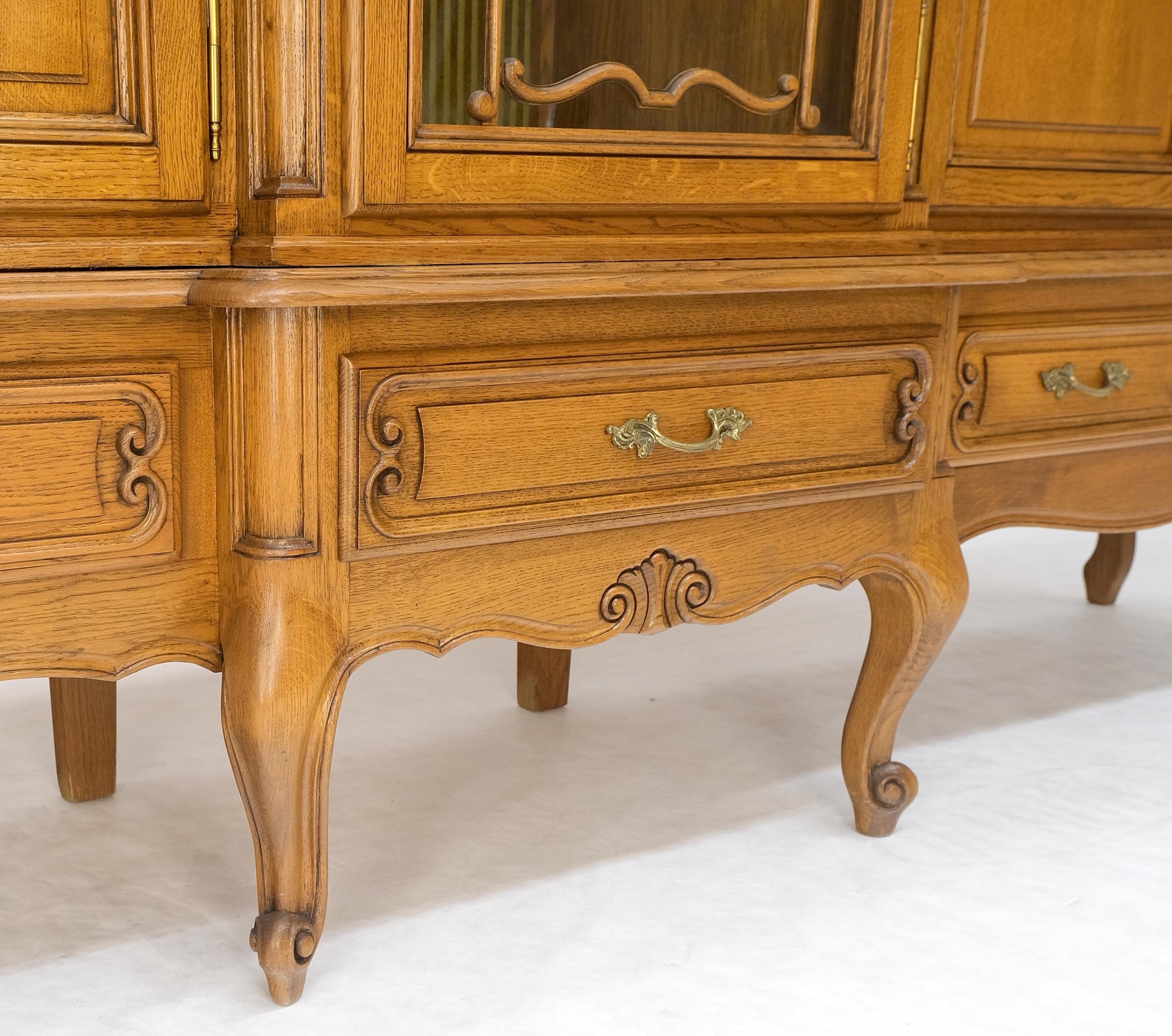 EstablishedLines Carved Oak Oversize 5 Doors Long Credenza Cabinet Sideboard w/ Shelves Drawer