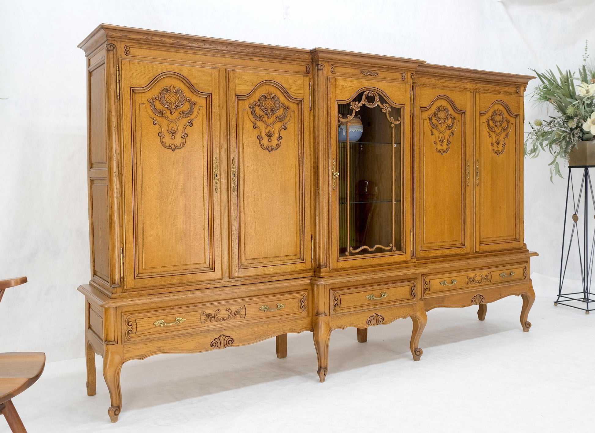 EstablishedLines Carved Oak Oversize 5 Doors Long Credenza Cabinet Sideboard w/ Shelves Drawer