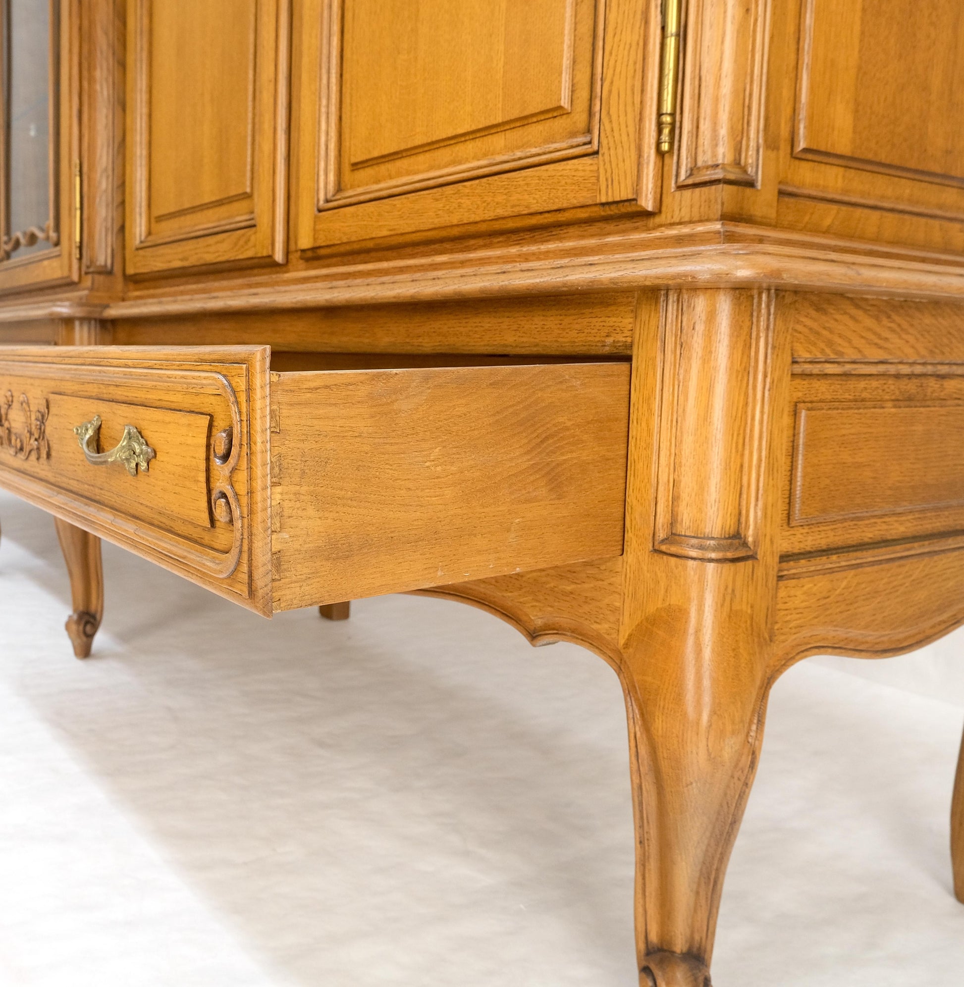 EstablishedLines Carved Oak Oversize 5 Doors Long Credenza Cabinet Sideboard w/ Shelves Drawer
