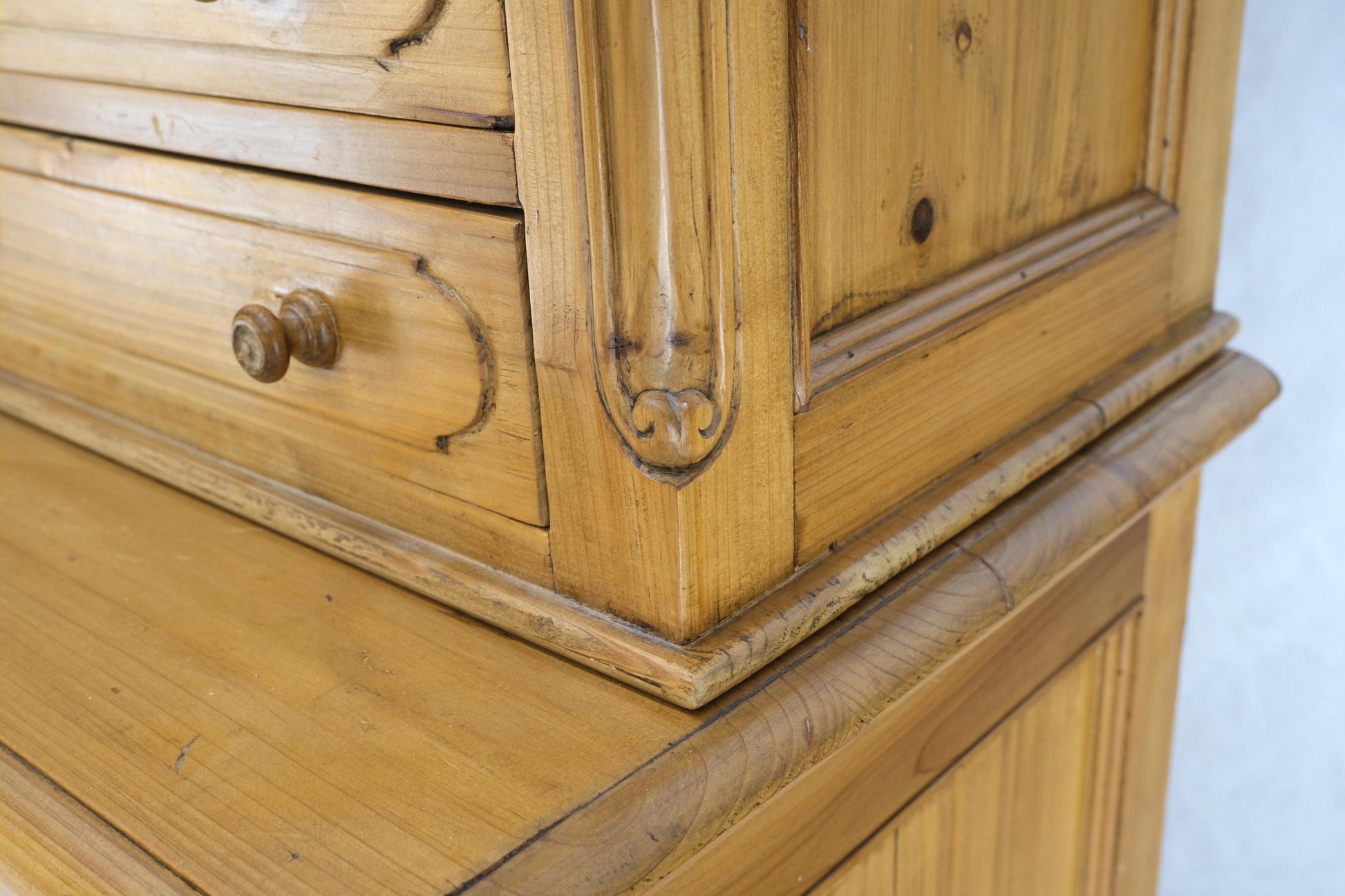 EstablishedLines Country French Vintage Wine Rack Two-Piece Pine Step-Back Hutch