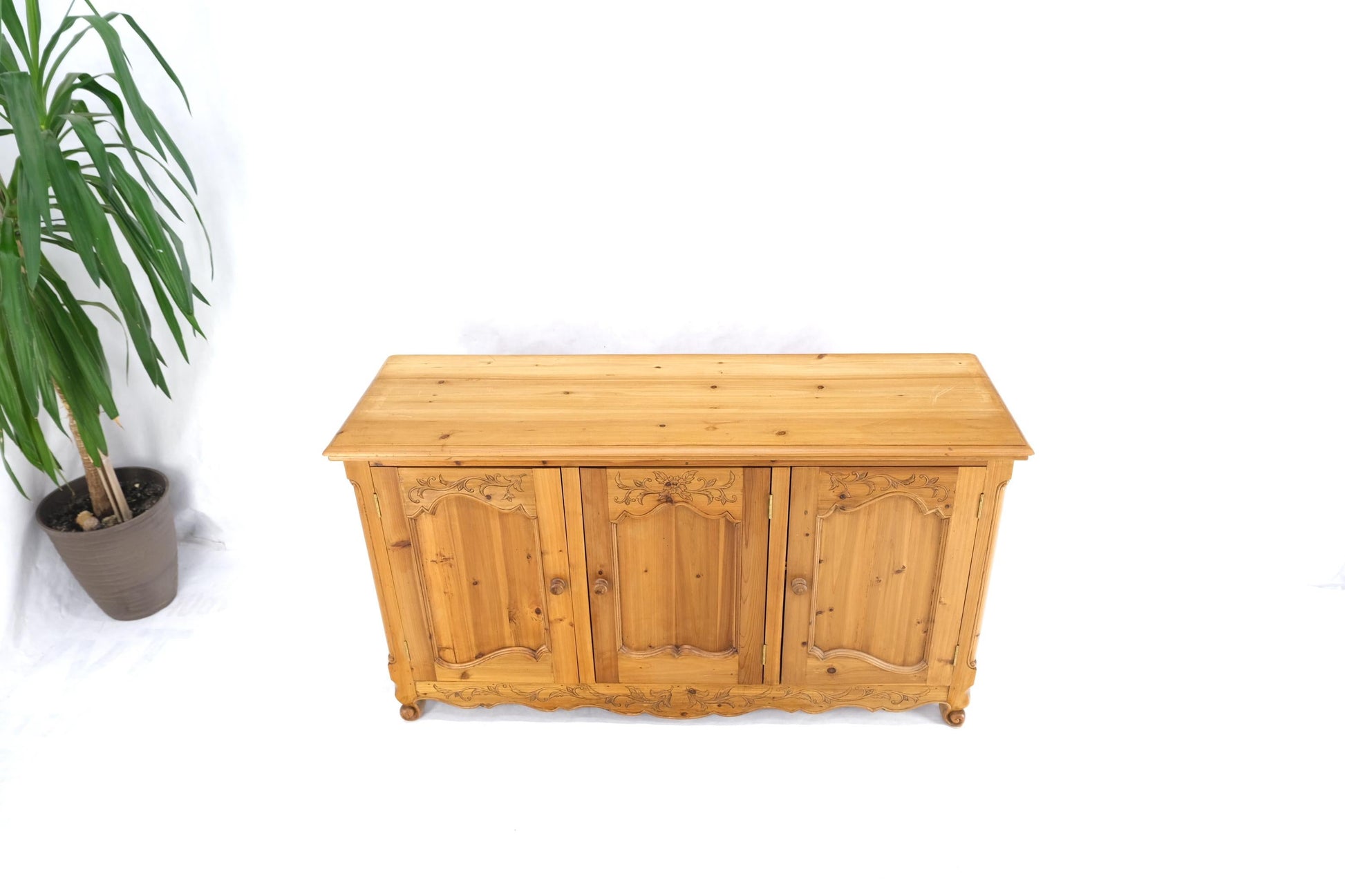 EstablishedLines Country French Vintage Wine Rack Two-Piece Pine Step-Back Hutch