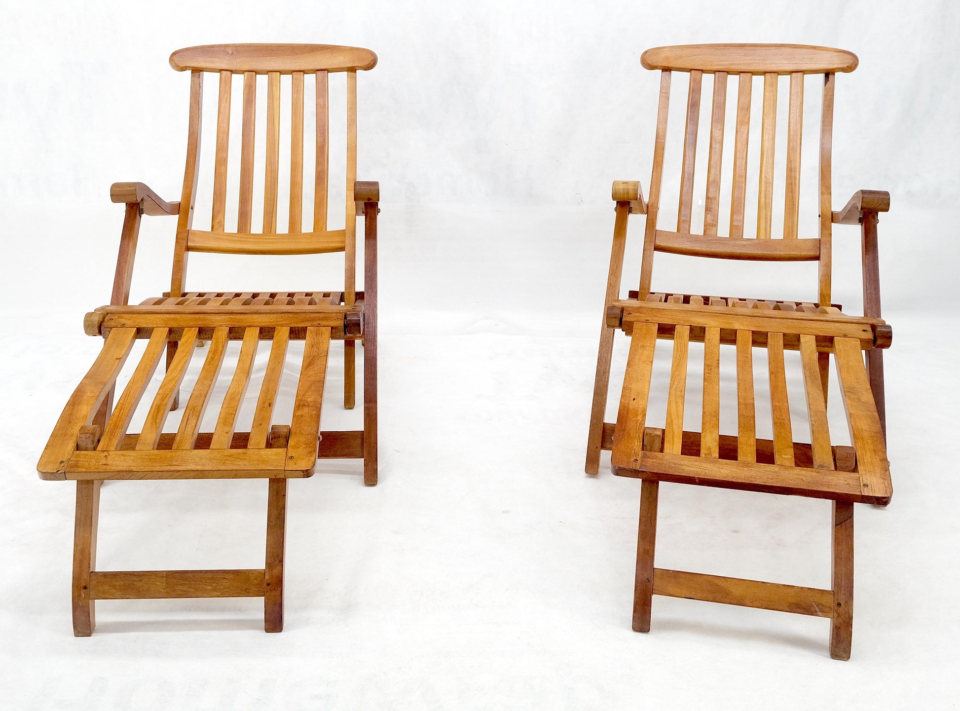 EstablishedLines Pair of Solid Teak Outdoor Folding Chaise Lounge Chairs MINT!