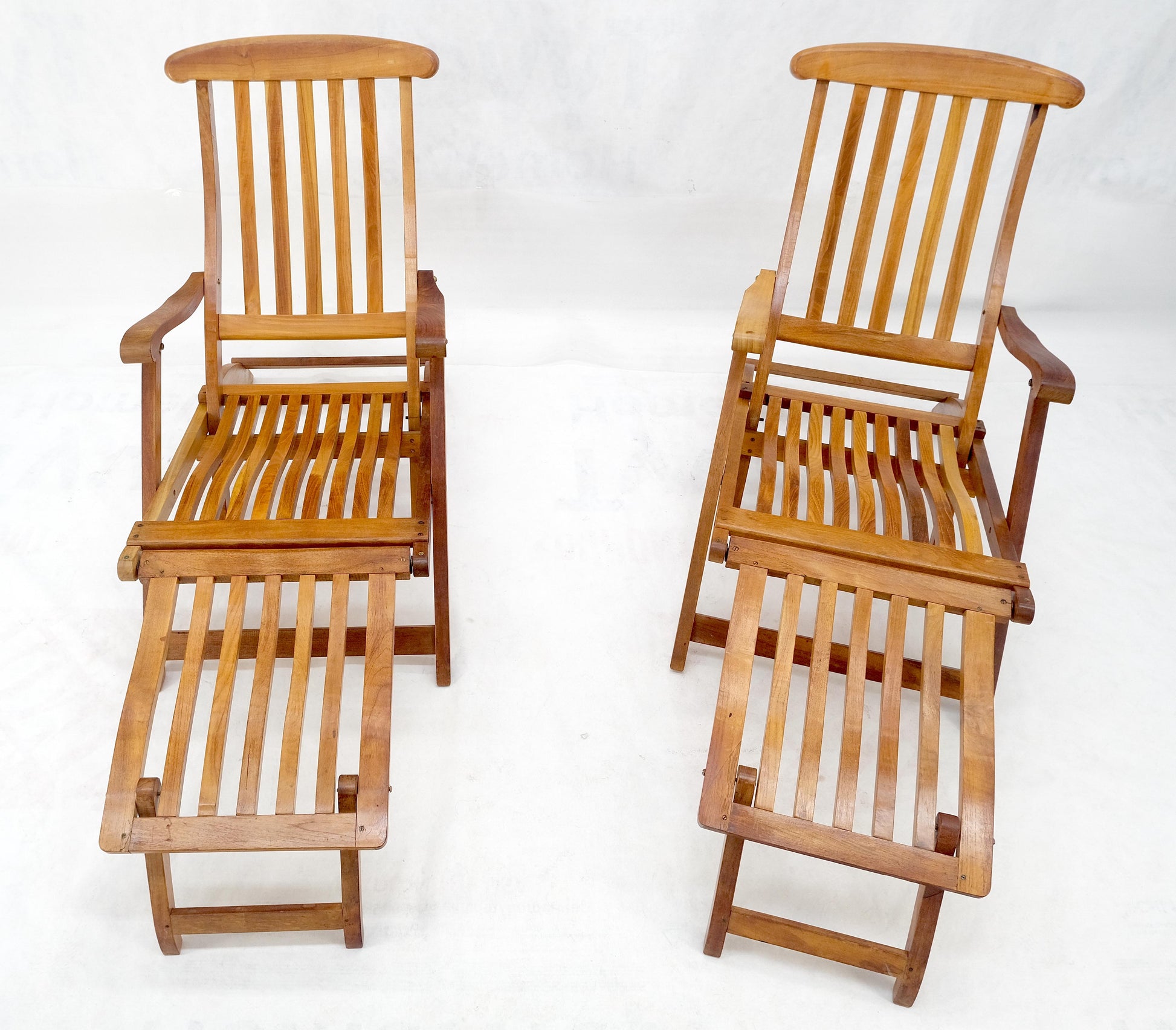 EstablishedLines Pair of Solid Teak Outdoor Folding Chaise Lounge Chairs MINT!