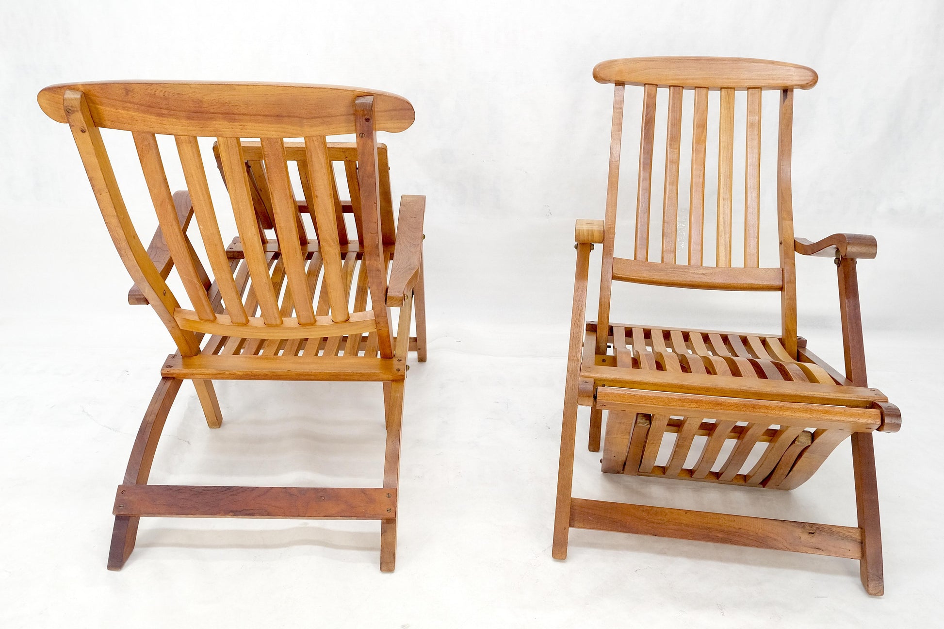 EstablishedLines Pair of Solid Teak Outdoor Folding Chaise Lounge Chairs MINT!