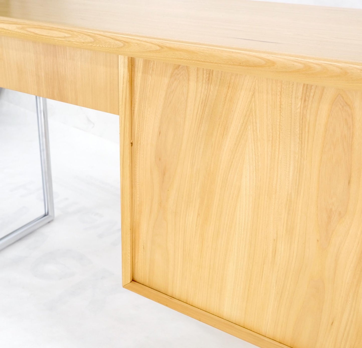 EstablishedLines Founders Light Blonde Pecan Single Pedestal Desk Tubular Chrome Legs MINT!