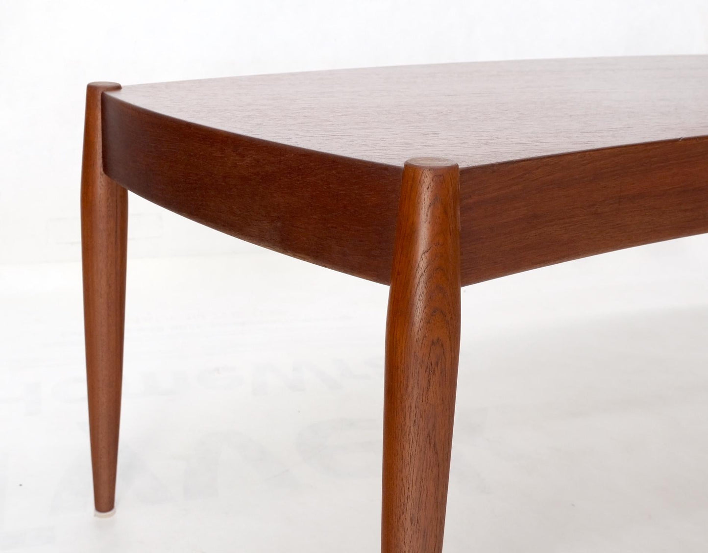 EstablishedLines Teak Danish Modern Wrap Around Fan Shape Coffee Table Dowel Tapered Legs Mint!