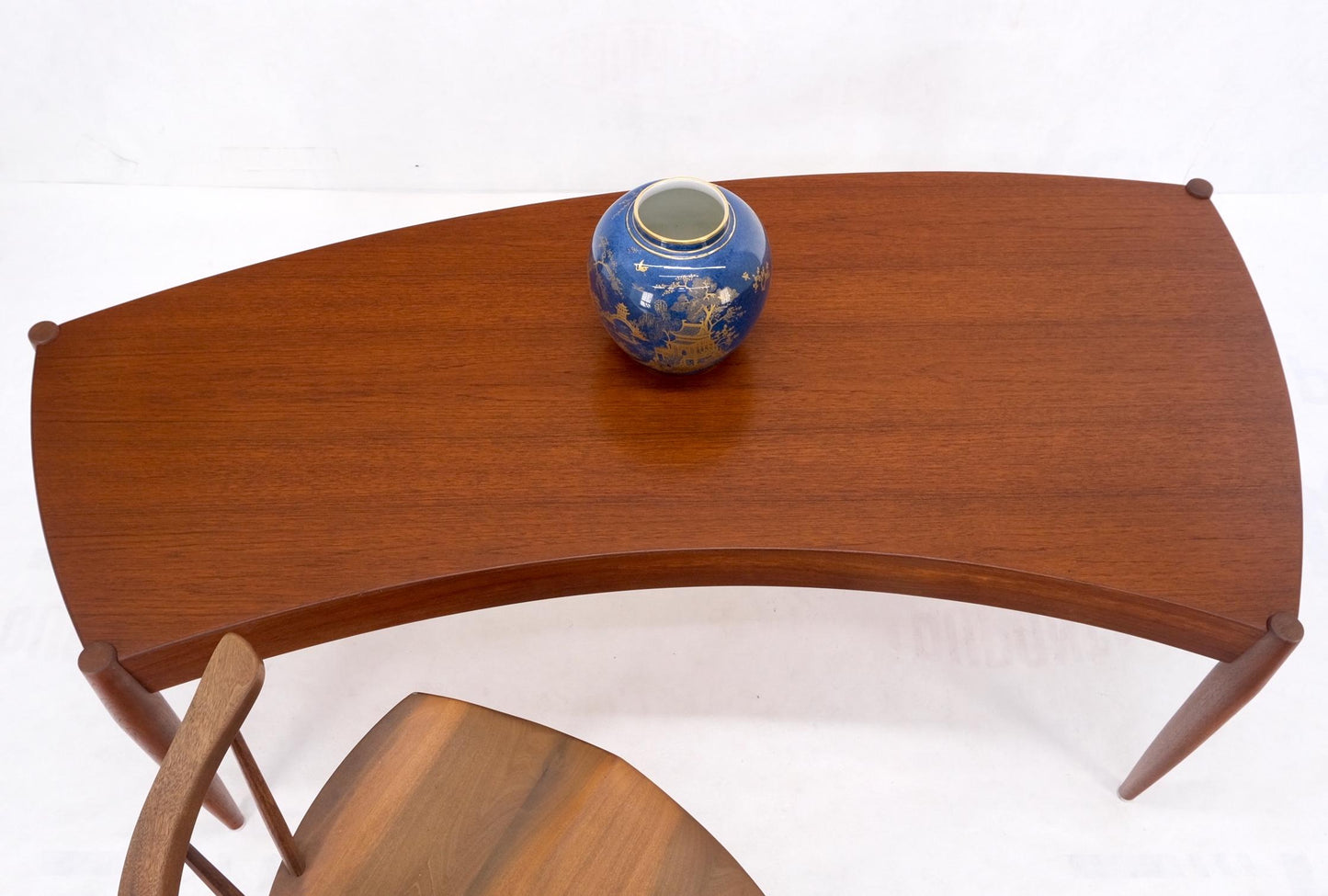 EstablishedLines Teak Danish Modern Wrap Around Fan Shape Coffee Table Dowel Tapered Legs Mint!