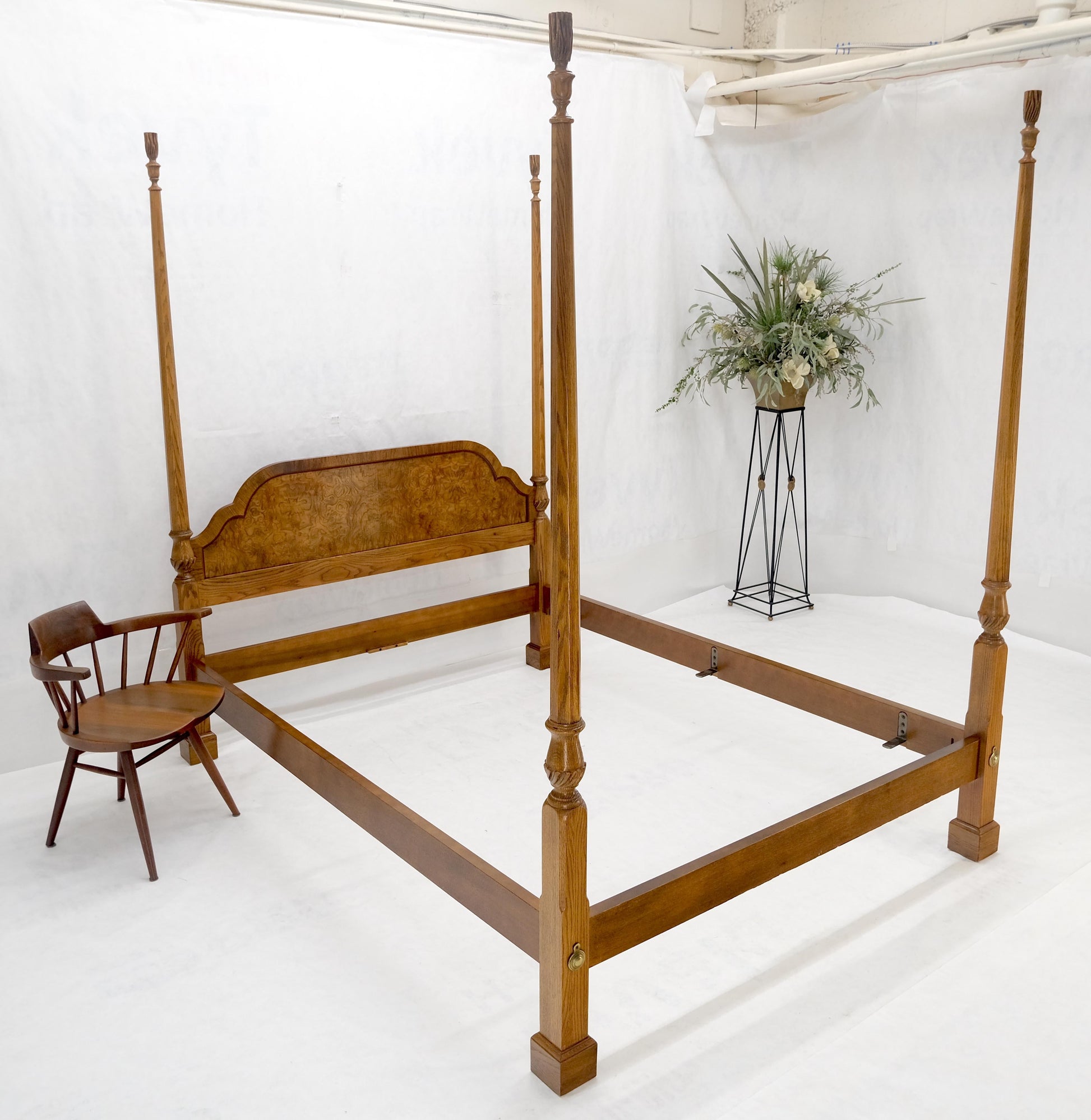 EstablishedLines Baker Queen Size Burl Wood Headboard Poster Bed w/ Finials MINT