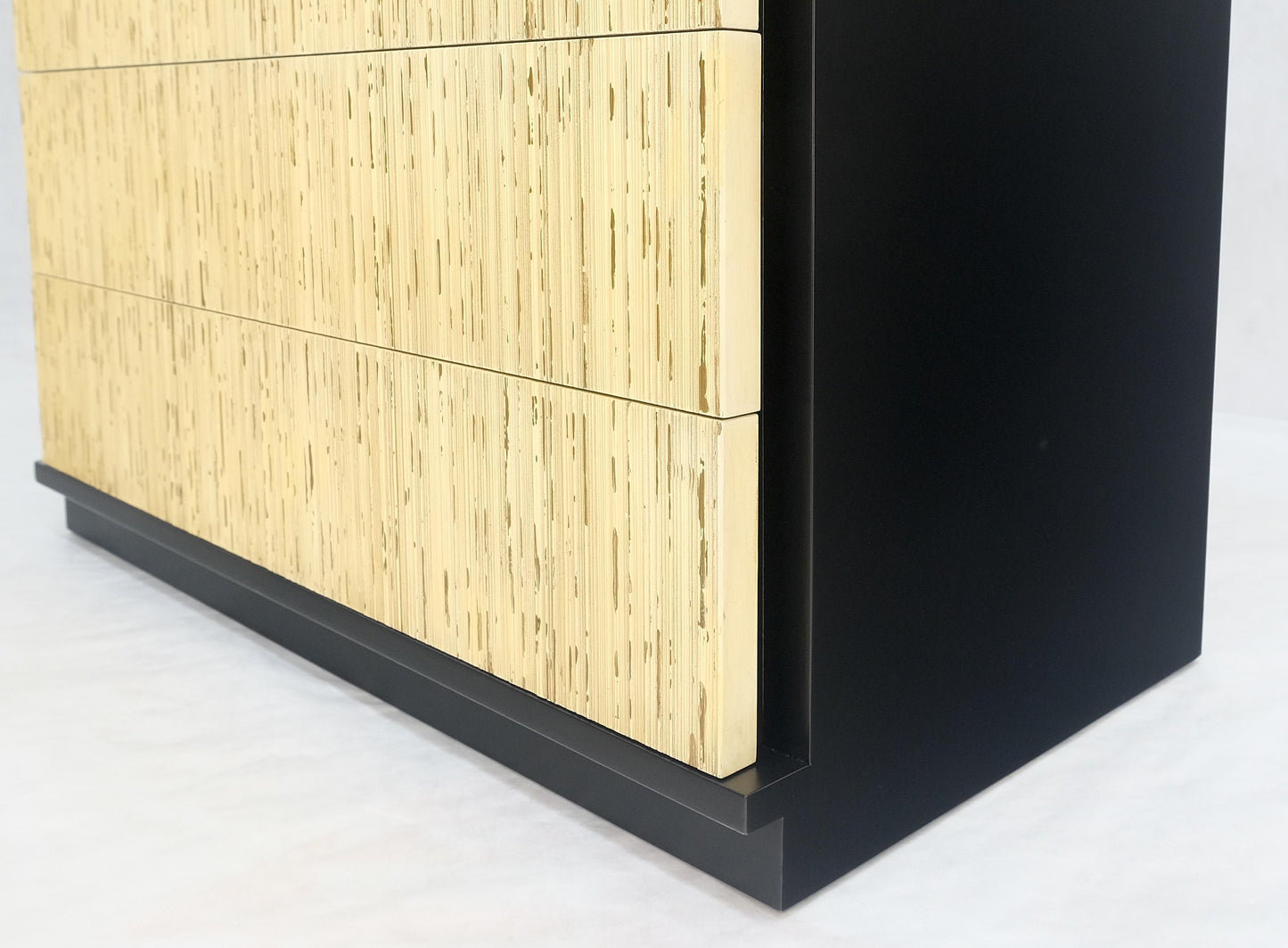 Pair Black Lacquer 4 Drawers "Linen Fold" Fronts Bachelor Chests Dressers MINT