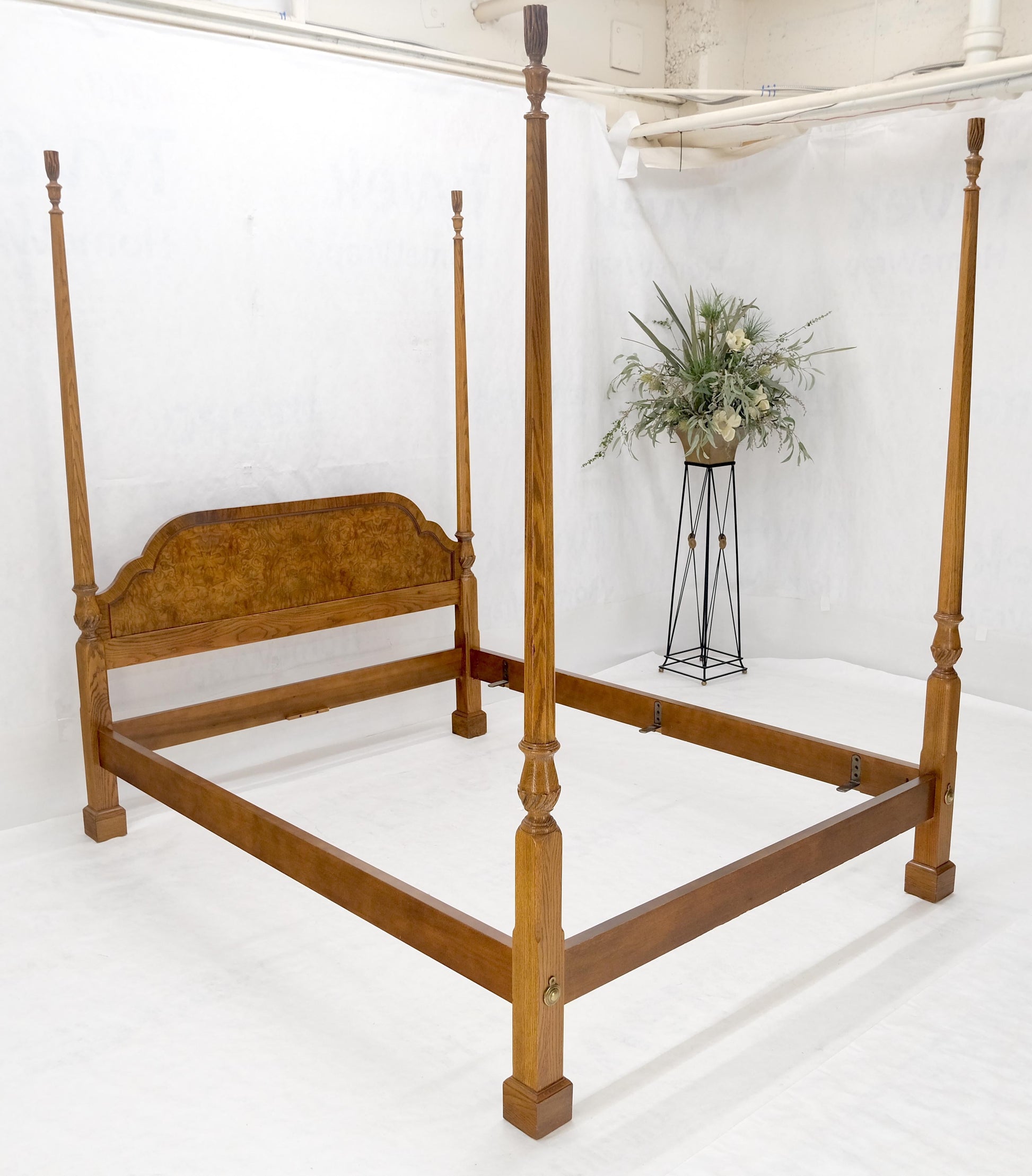 EstablishedLines Baker Queen Size Burl Wood Headboard Poster Bed w/ Finials MINT