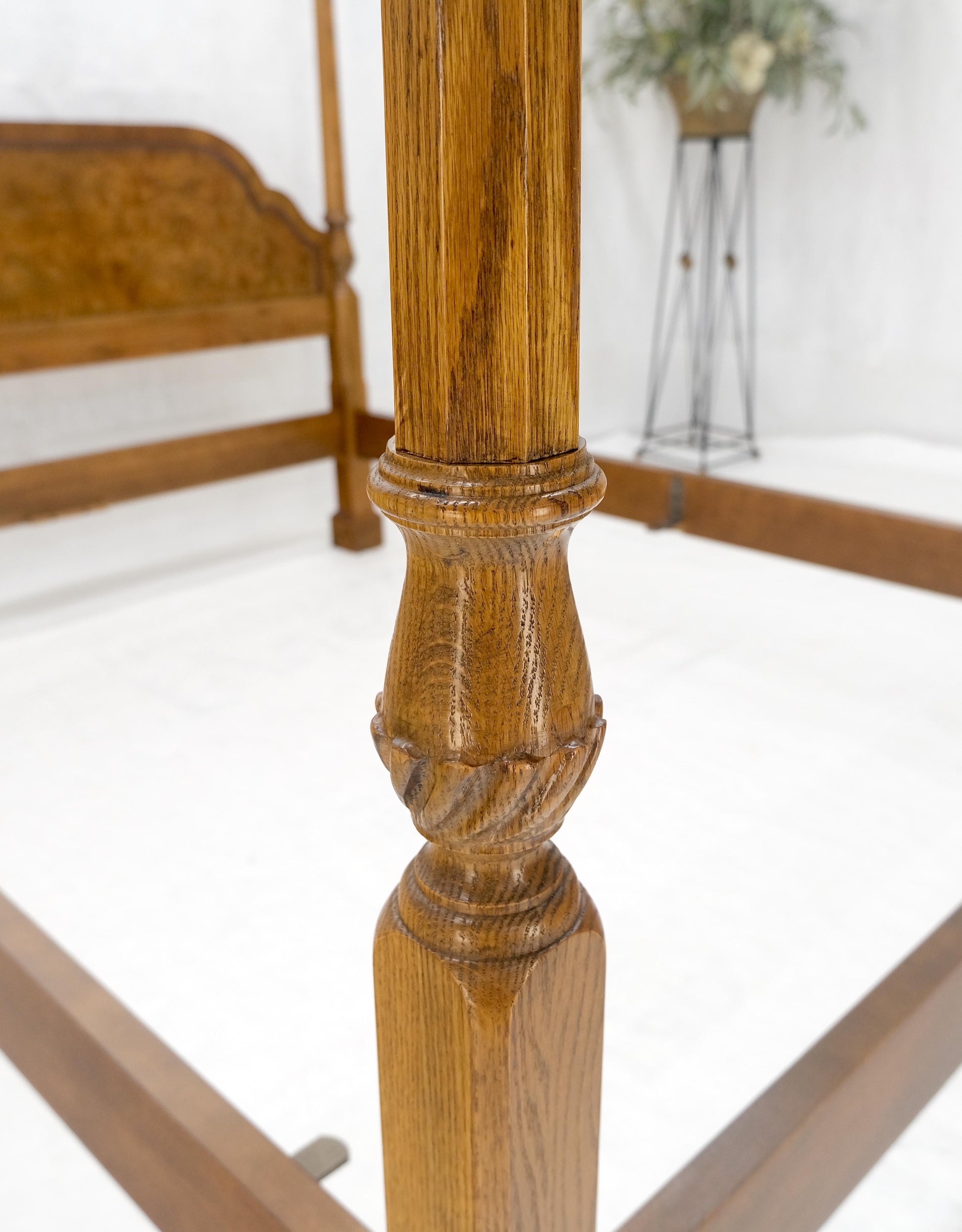 EstablishedLines Baker Queen Size Burl Wood Headboard Poster Bed w/ Finials MINT