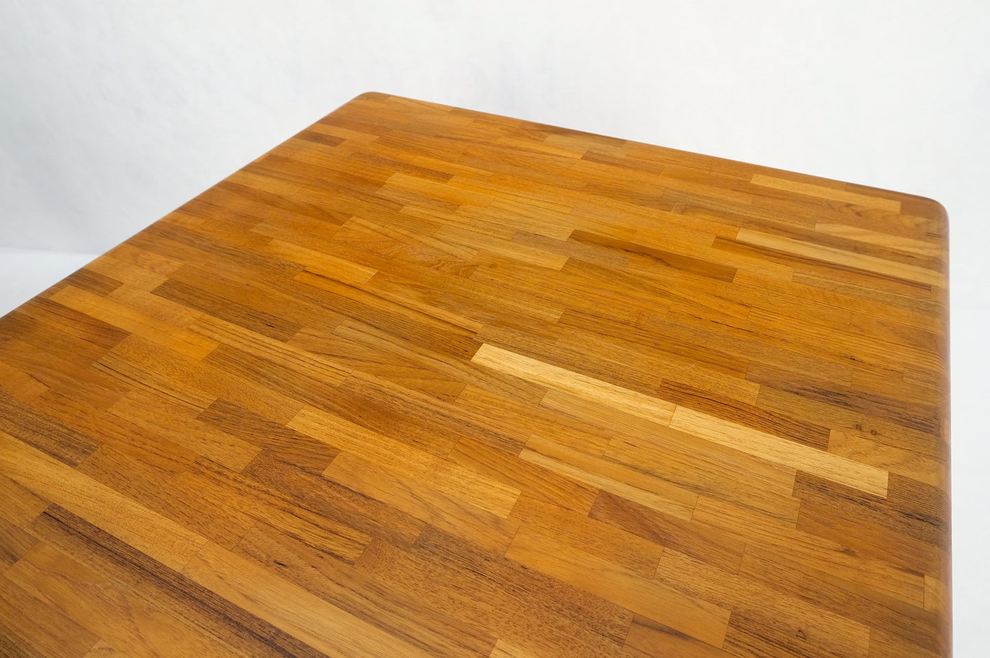 EstablishedLines Pair of Solid Teak Danish Mid-Century Modern Square Side End Coffee Tables Mint