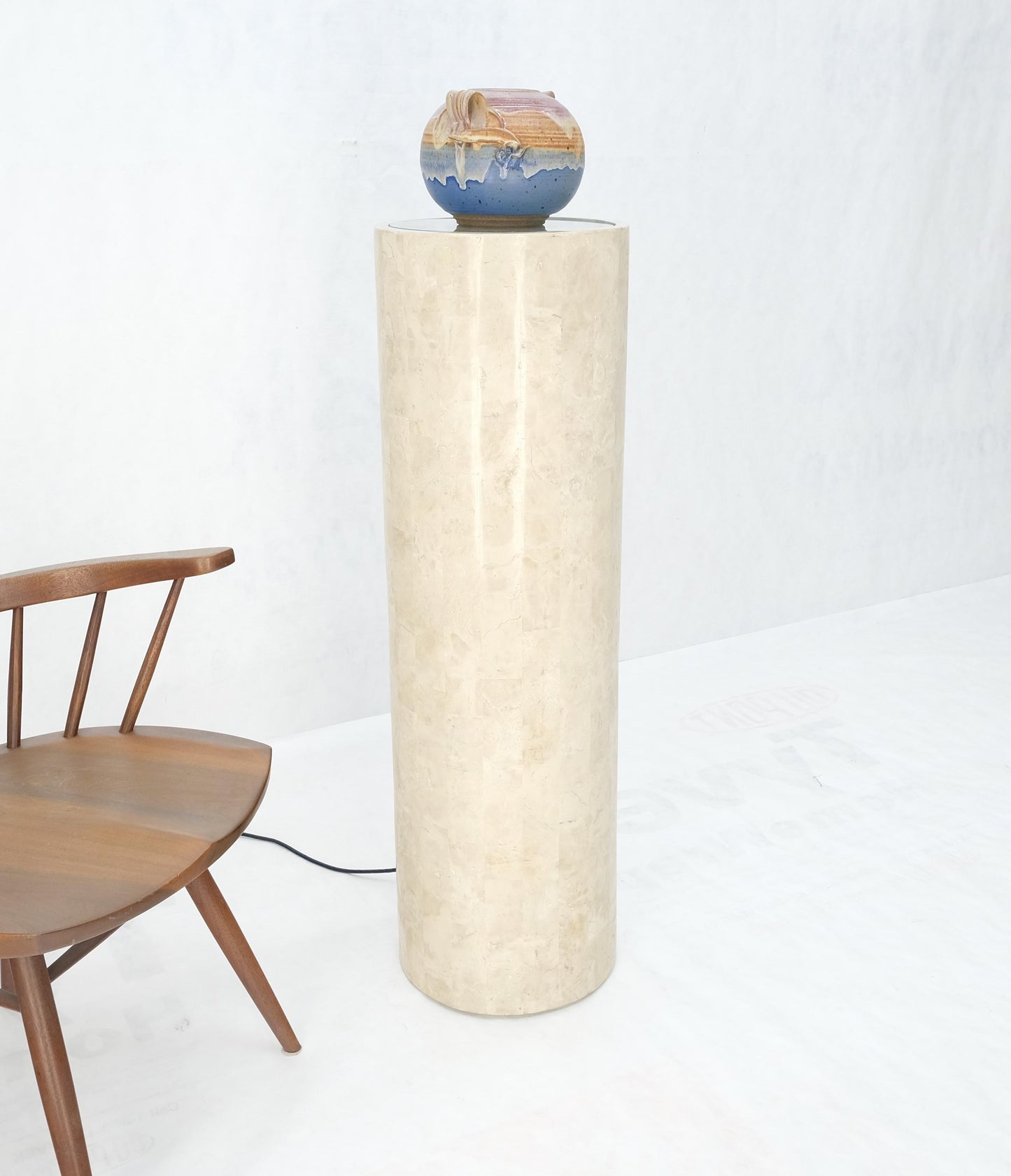 EstablishedLines Turning Top Lighted Electrified Tessellated Marble Round Pedestal Stand MINT!