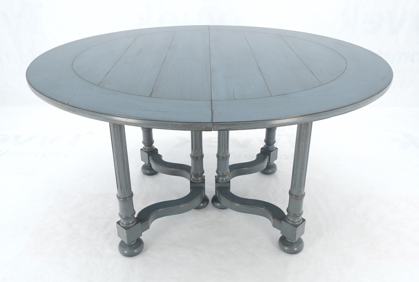 EstablishedLines Baker Round Blue Grey Wash Milk Paint Style Finish Dining Table 2 Leaves MINT!