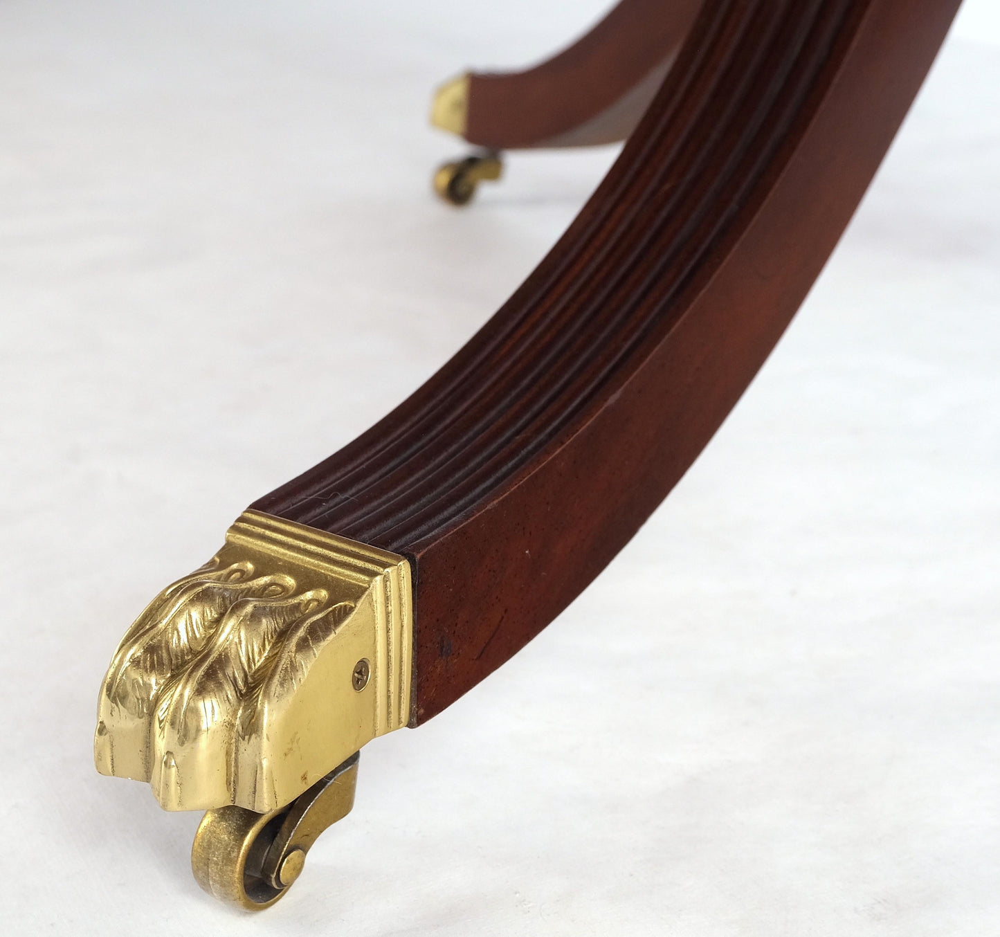 EstablishedLines Double Pedestal 4 Leafs Banded Mahogany Dining Table by Kittinger Mint!