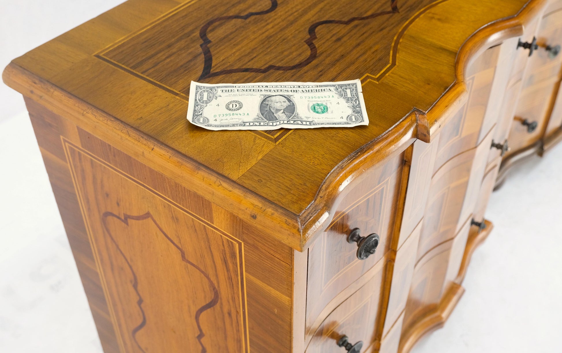 EstablishedLines Pair of Fine Italian Inlaid Three Drawers Banded Tops Nightstands Small Dresser