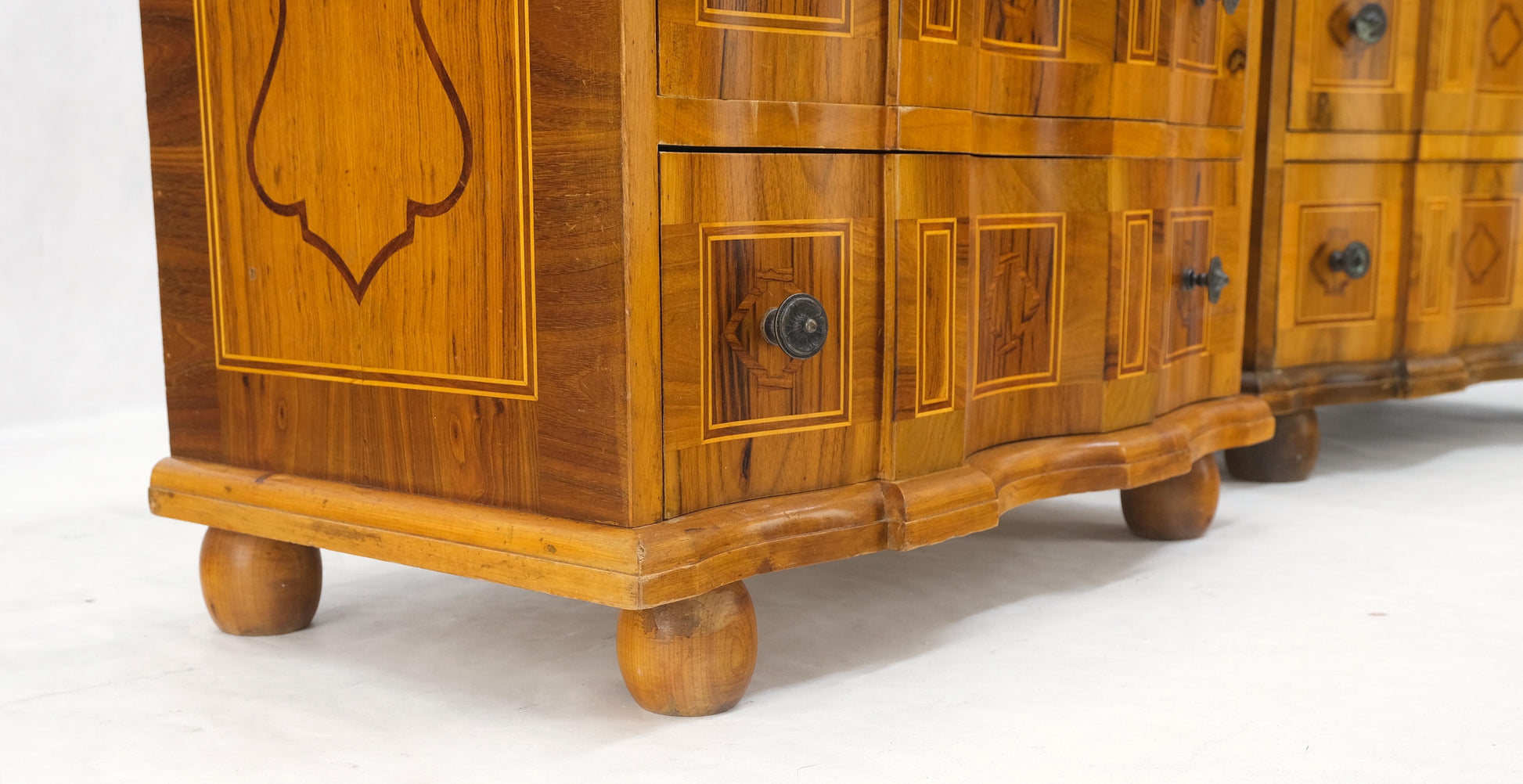 EstablishedLines Pair of Fine Italian Inlaid Three Drawers Banded Tops Nightstands Small Dresser