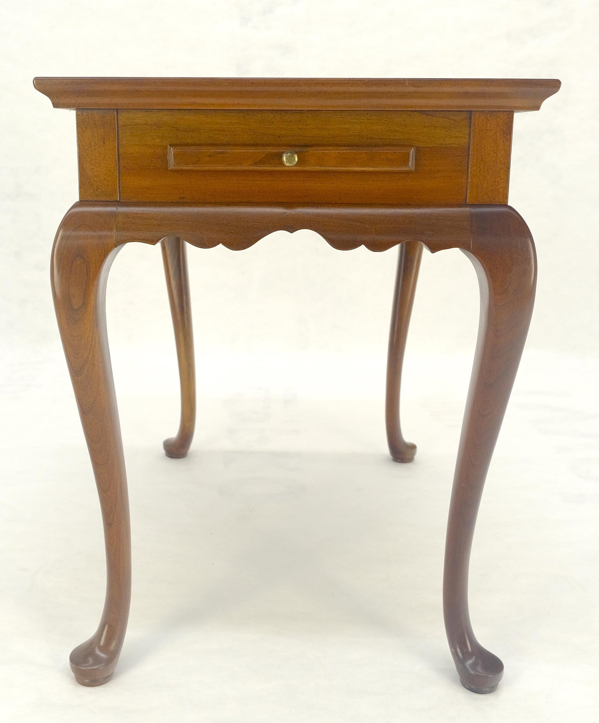 EstablishedLines Queen Ann Solid Mahogany Pull Out Trays Gallery Top Side End Table MINT