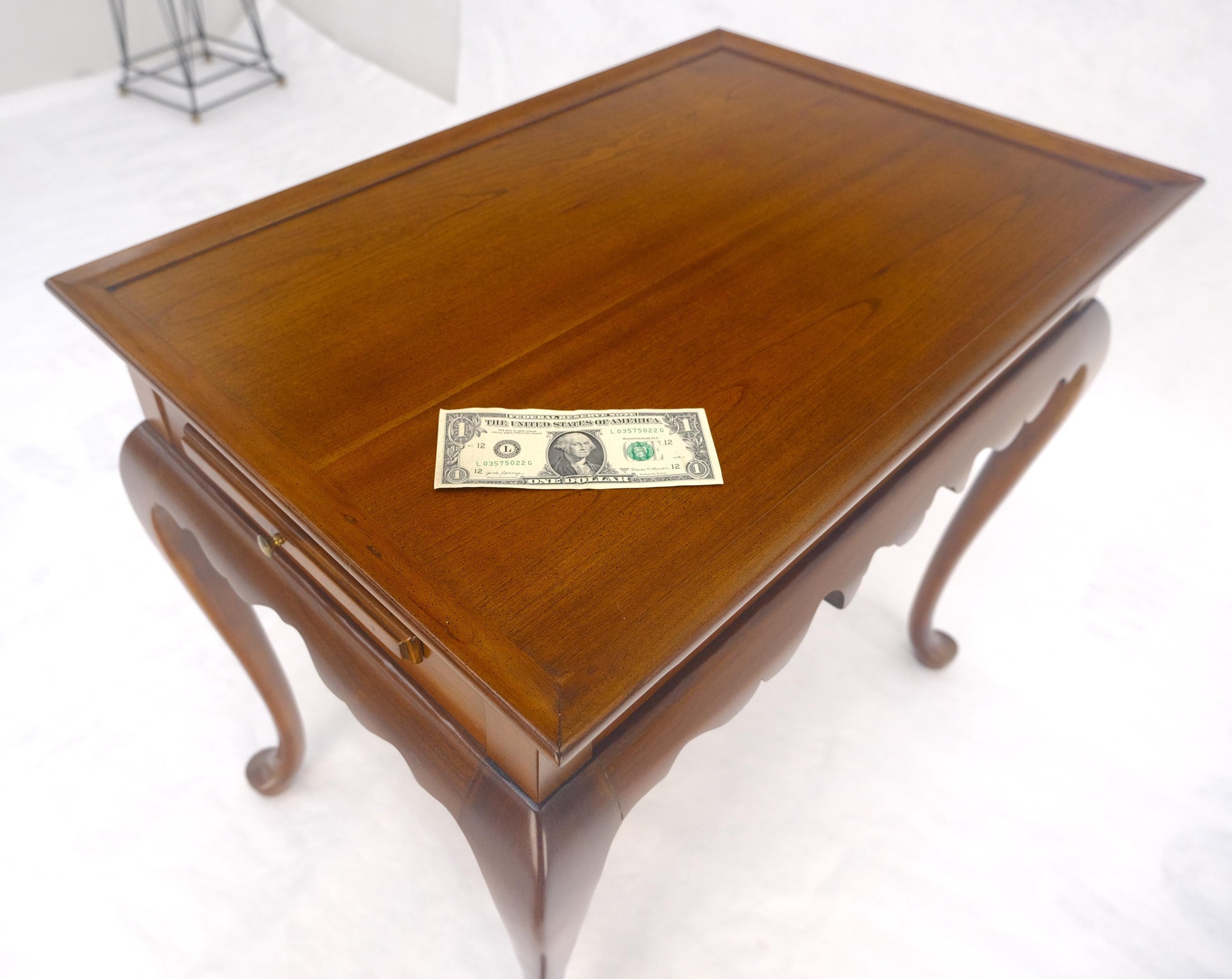 EstablishedLines Queen Ann Solid Mahogany Pull Out Trays Gallery Top Side End Table MINT