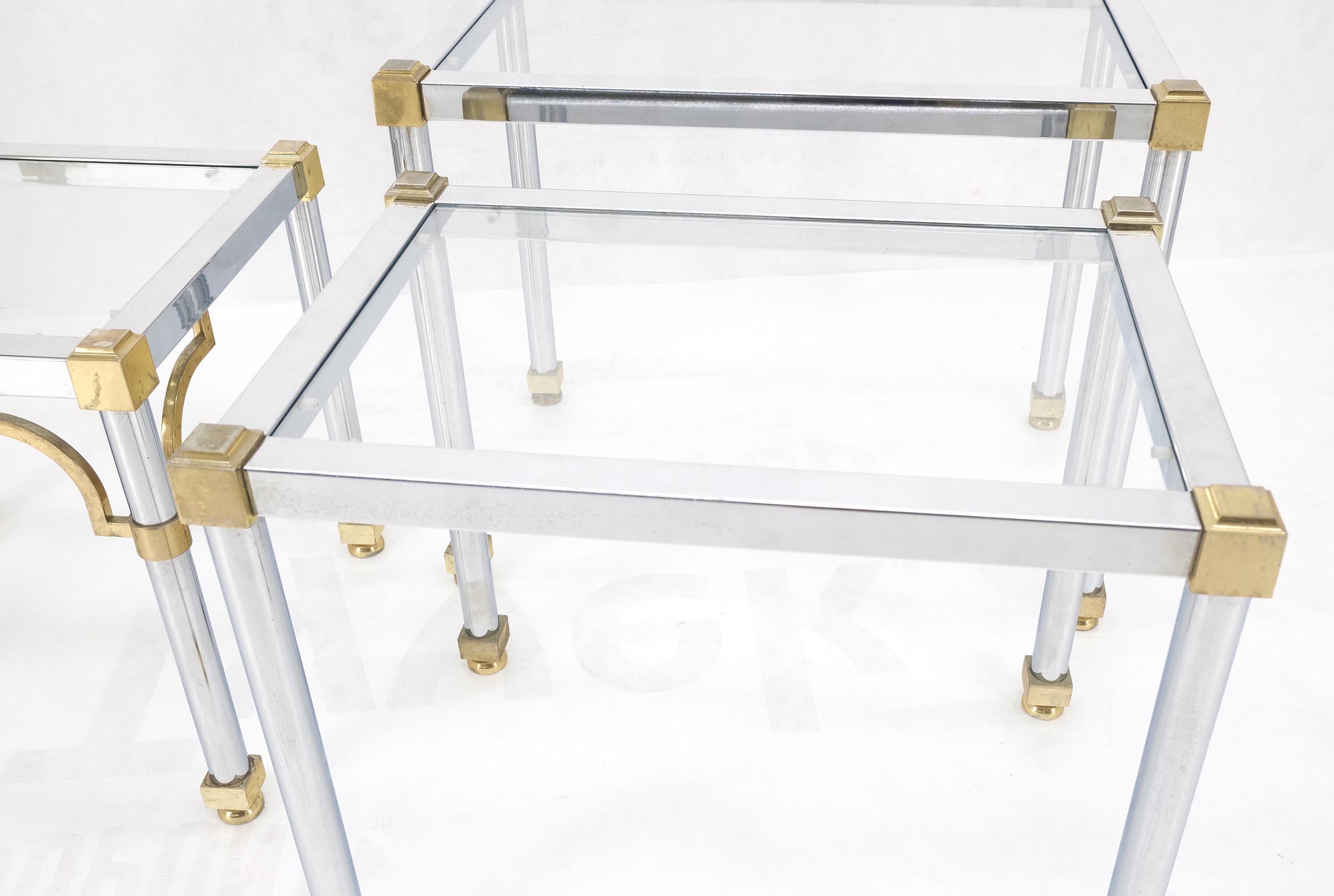 EstablishedLines Set of 3 Chrome & Brass Glass Tops End Nesting Side Lamp Tables MINT