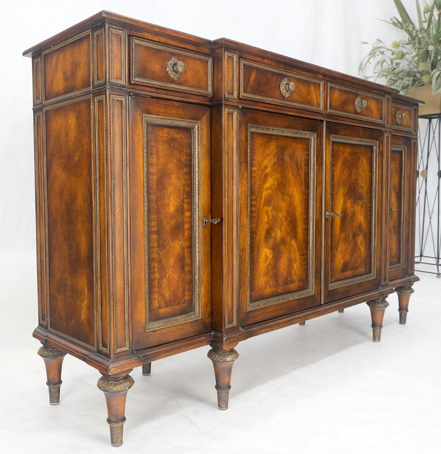 EstablishedLines Theodore Alexander Burl Wood Sideboard Buffet Credenza Console Stunning MINT
