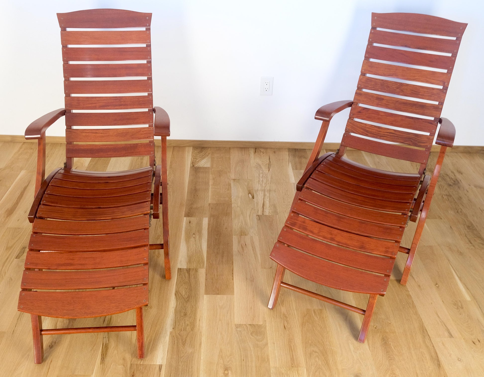 EstablishedLines Tricomfort Made in France SOLID Rosewood Lounge Chairs Ottomans Coffee Table