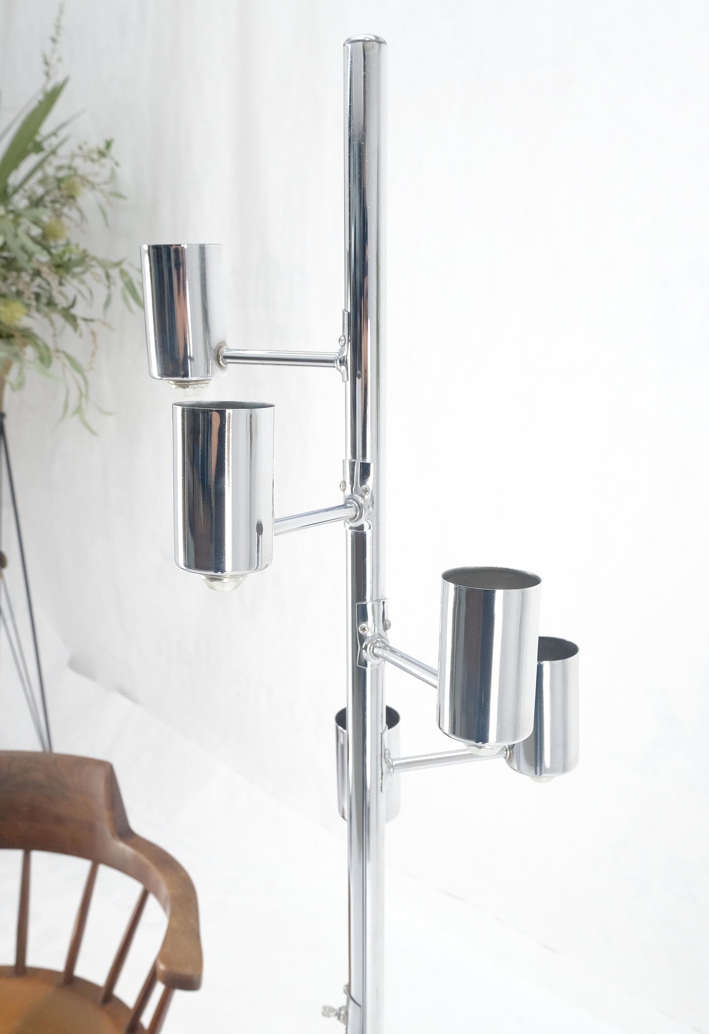 Mid Century Modern Chrome Spiral Arranged Five Globes Floor lamp Light Fixture