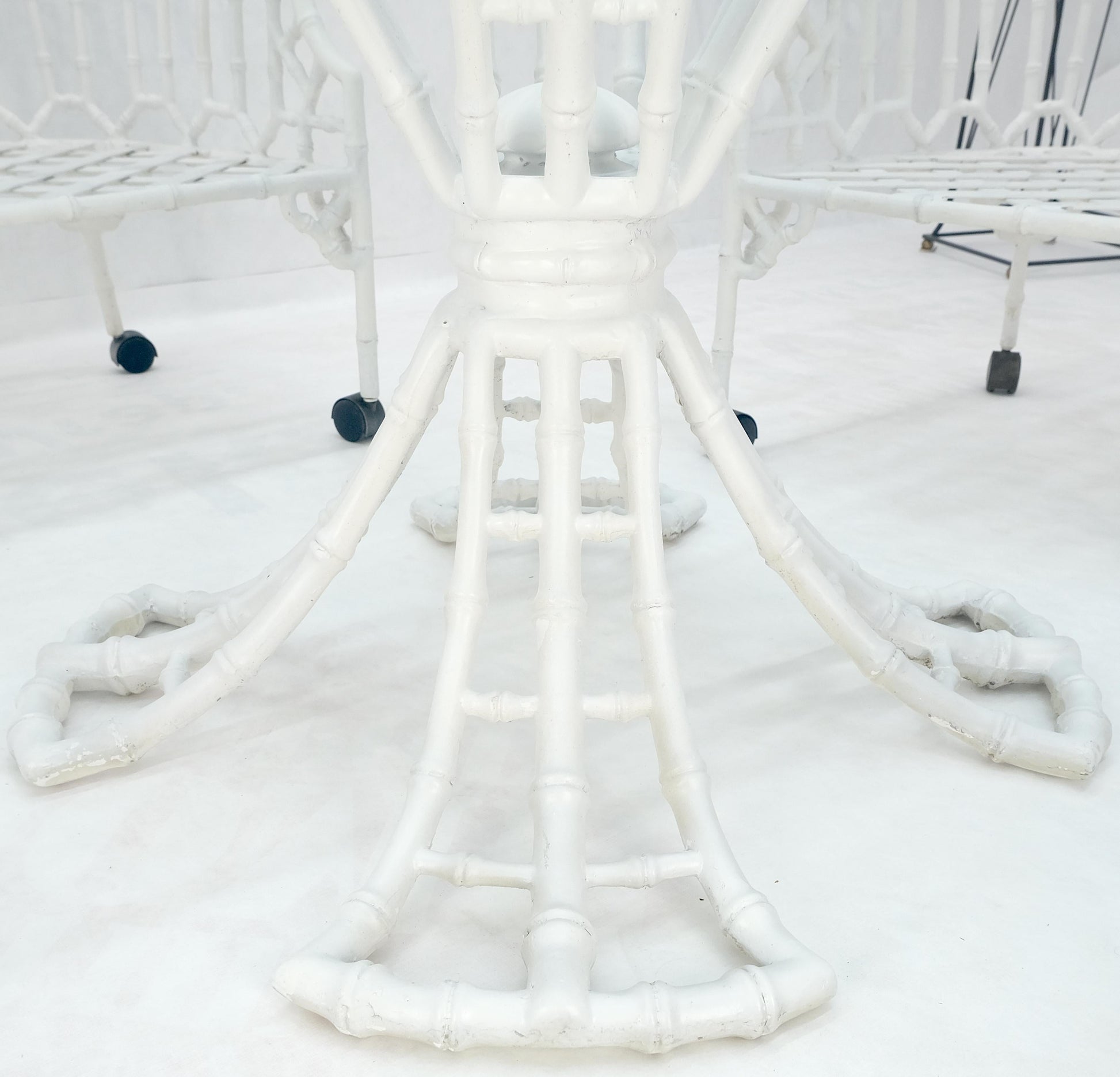 EstablishedLines Cast Aluminum Faux Bamboo 4 Arm Chairs 60" 3/4" Glass Top Dining Table Set MINT!