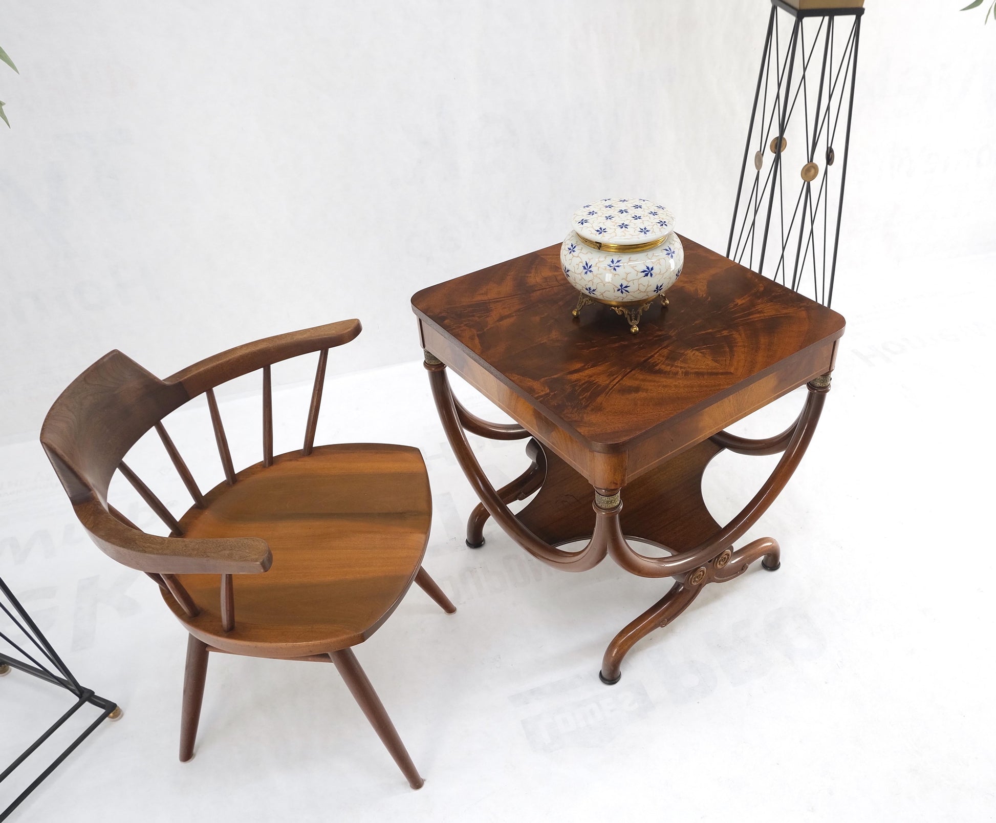 EstablishedLines Flame Carved Mahogany Regency Style Lamp Side Table Stand Clean!