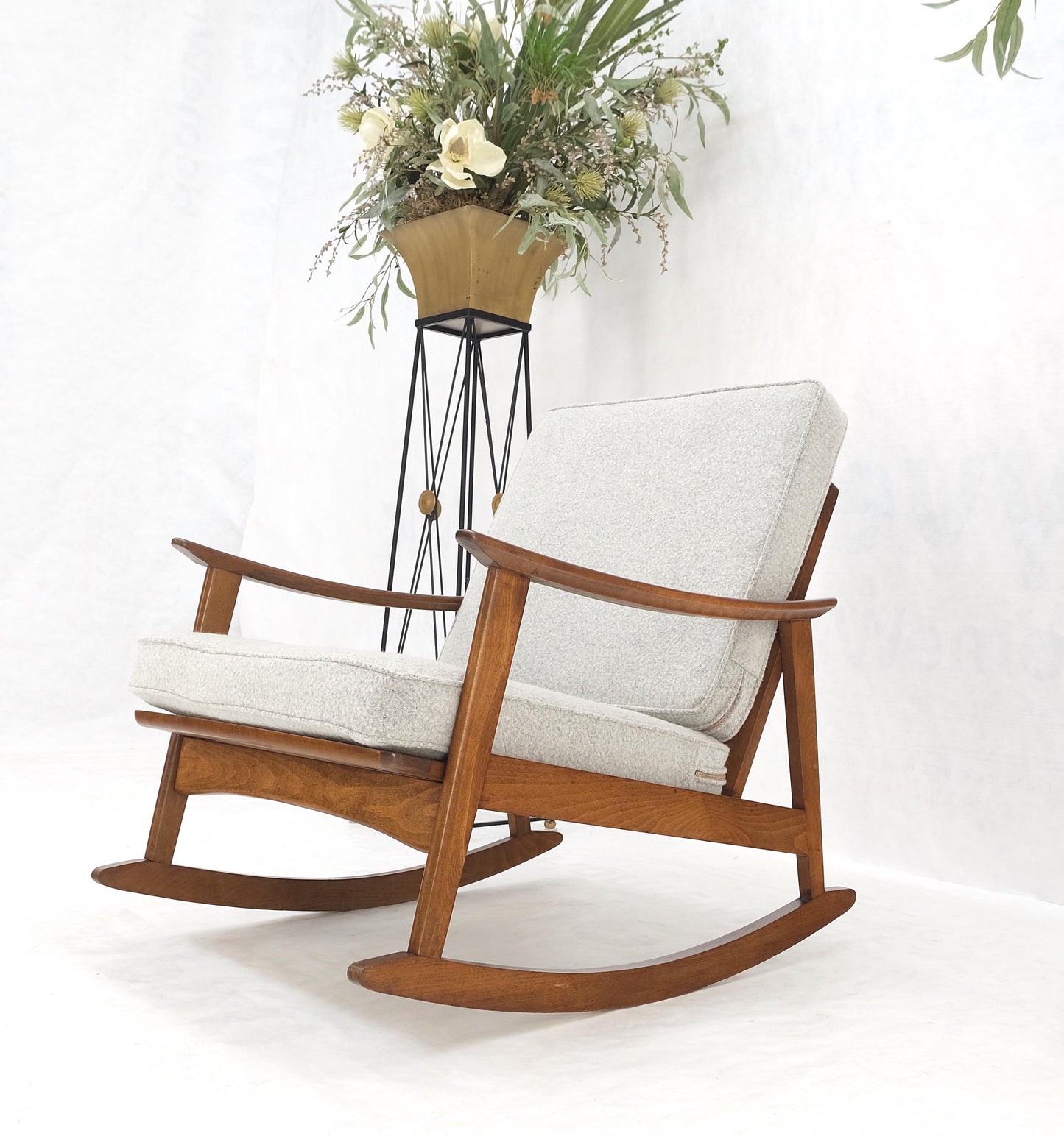 EstablishedLines Danish Mid-Century Modern New Grey Wool Upholstery Rocking Lounge Chair Mint!