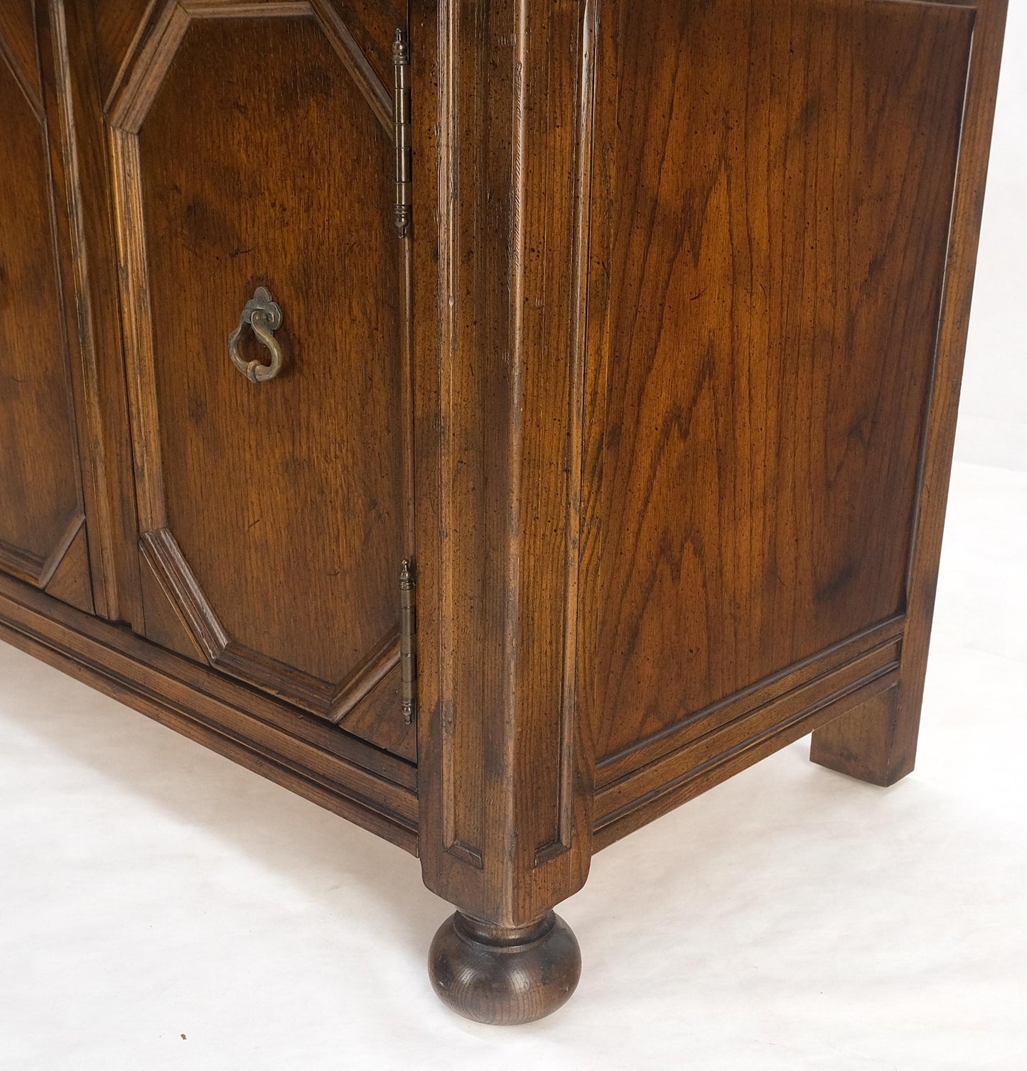 EstablishedLines Henredon Spanish Colonial Country French Oak & Brass Hardware Long Dresser MINT