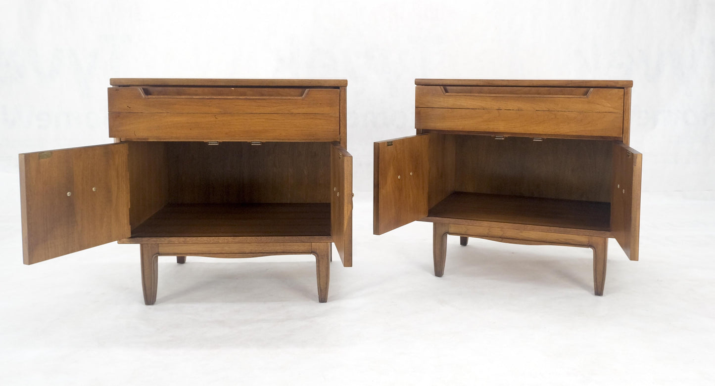 Pair Light Walnut One Drawer Two Doors Solid Brass Bucked Pulls Nightstands MINT
