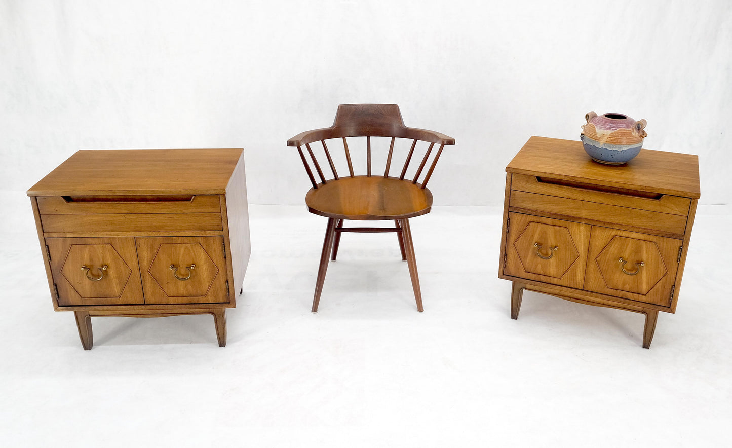 Pair Light Walnut One Drawer Two Doors Solid Brass Bucked Pulls Nightstands MINT