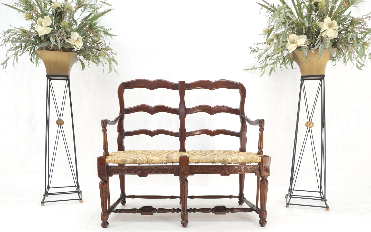 EstablishedLines Carved Mahogany Ladder Back Country Rush Seat Loveseat Bench MINT!