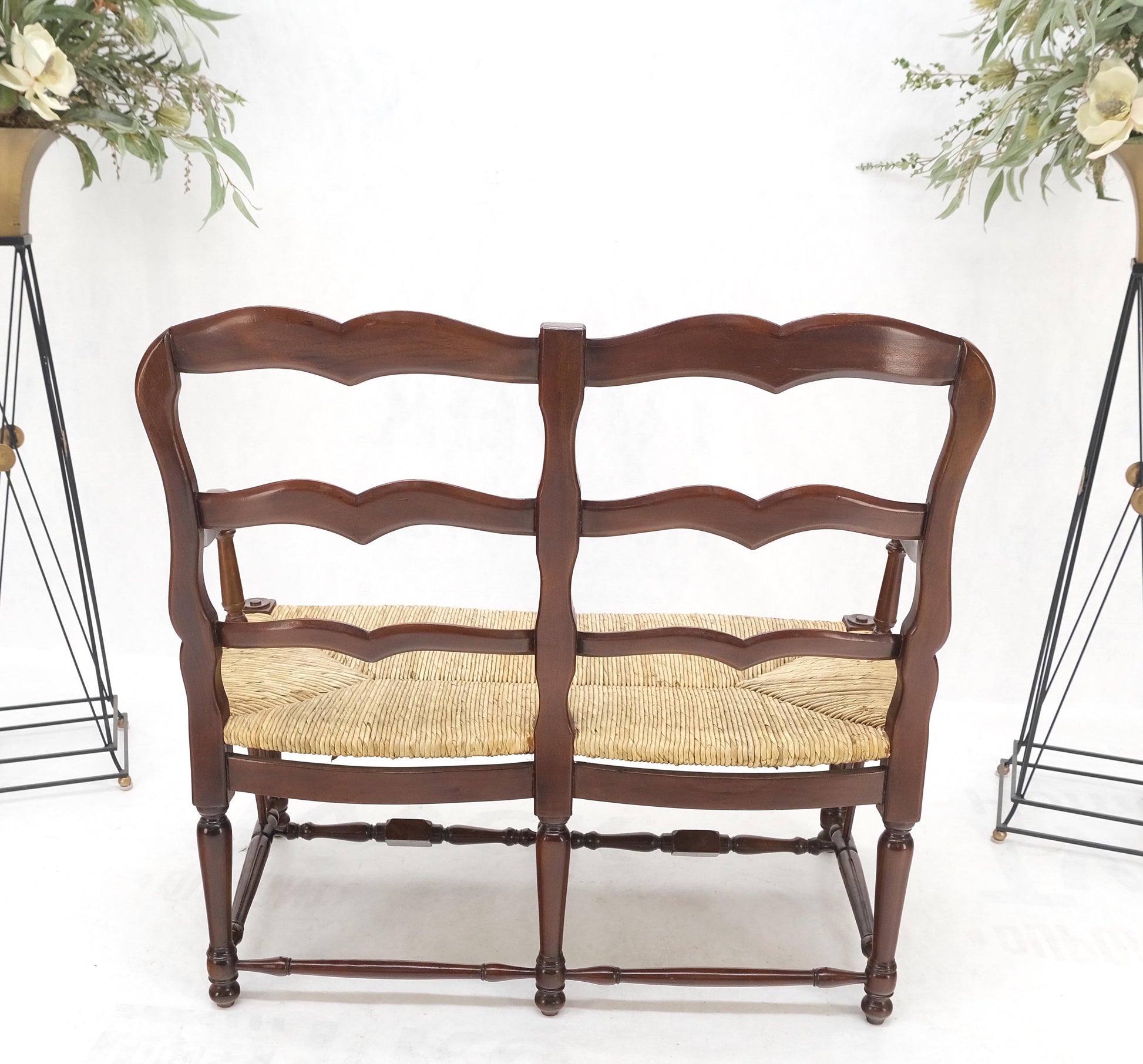 EstablishedLines Carved Mahogany Ladder Back Country Rush Seat Loveseat Bench MINT!