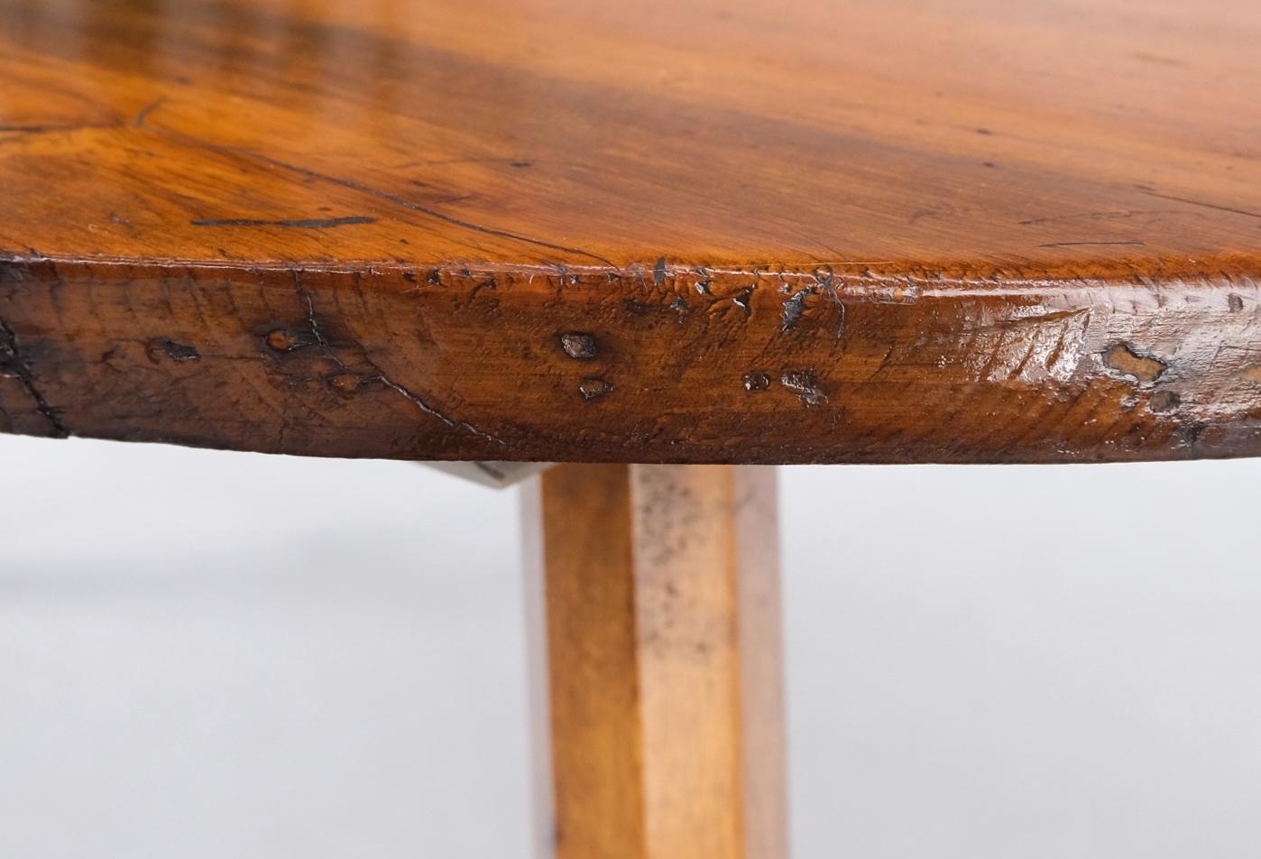 EstablishedLines Vintage Arts & Crafts Varnished Pine Guitar Shape Coffee Table Shaker Style MINT