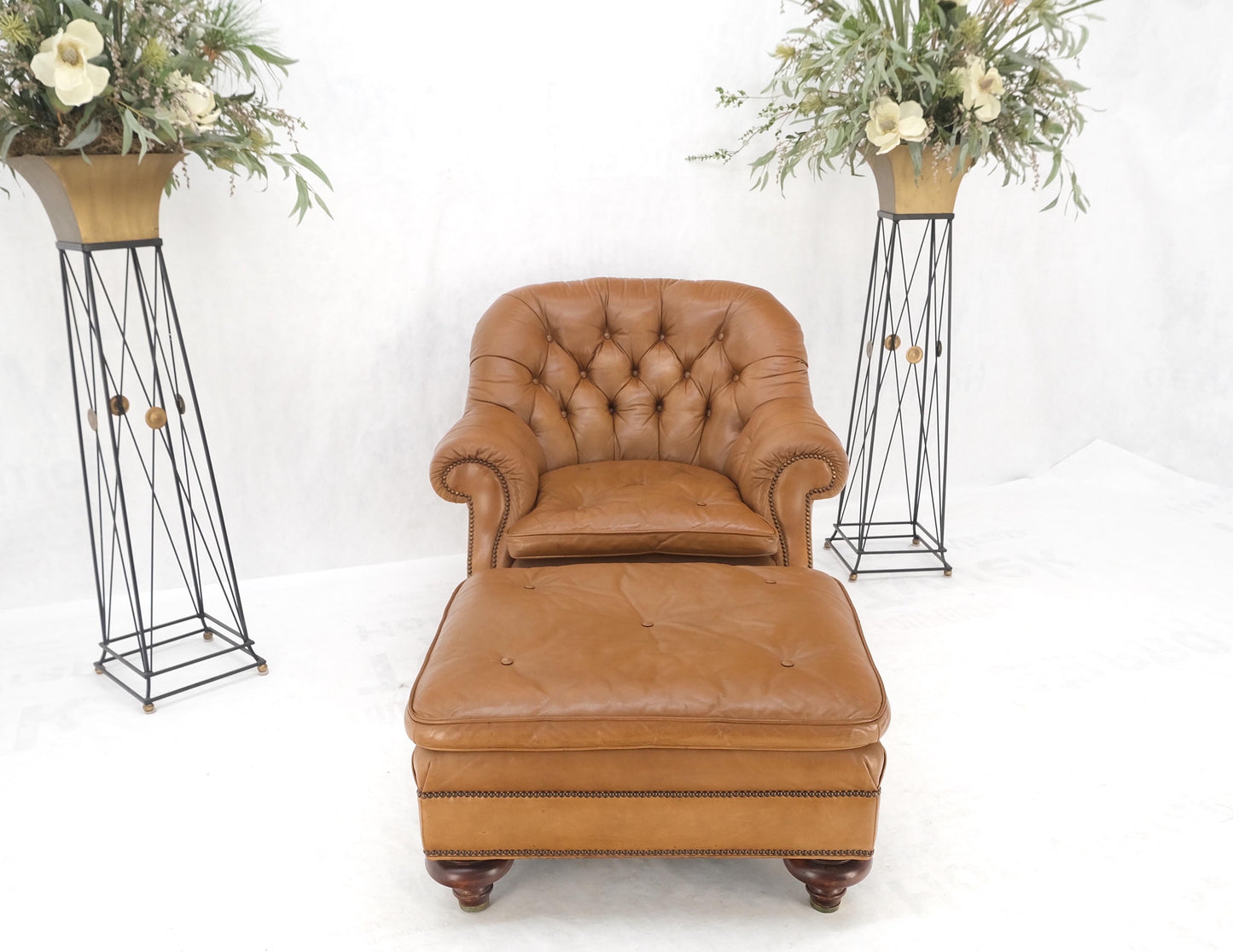 EstablishedLines Baker Tan Leather Tufted Back Large Arm Chair w/ Ottoman Pouf Turned Legs MINT!
