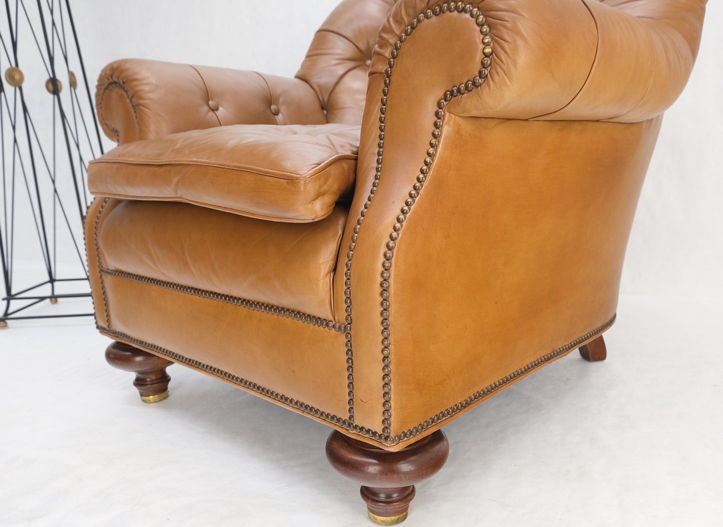 EstablishedLines Baker Tan Leather Tufted Back Large Arm Chair w/ Ottoman Pouf Turned Legs MINT!