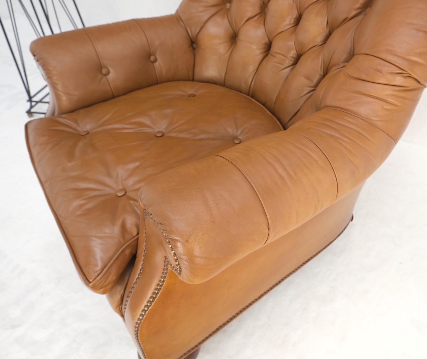 EstablishedLines Baker Tan Leather Tufted Back Large Arm Chair w/ Ottoman Pouf Turned Legs MINT!