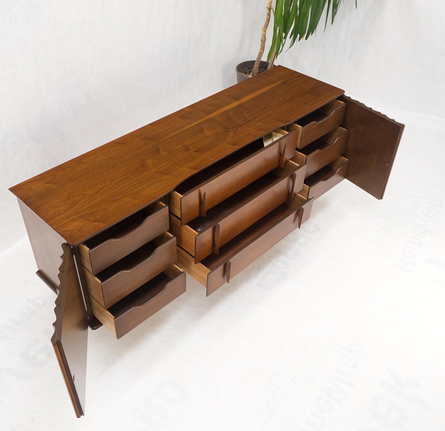 EstablishedLines Mid-Century Modern Walnut 2 Door 3 Drawers Sculptural Dresser Credenza Mint!
